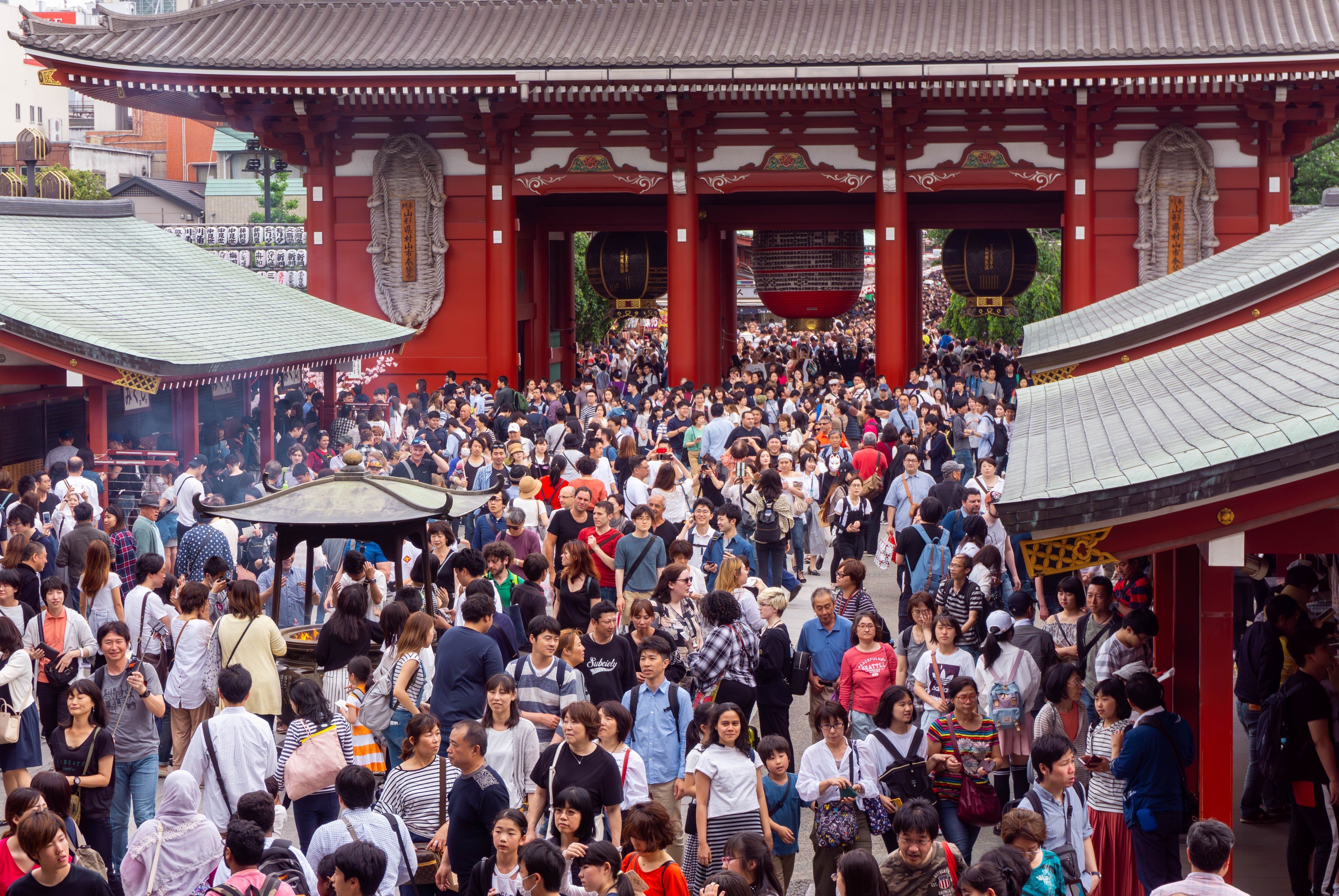 Crowds at the Senso Ji temple in Tokyo. Photo: Shutterstock