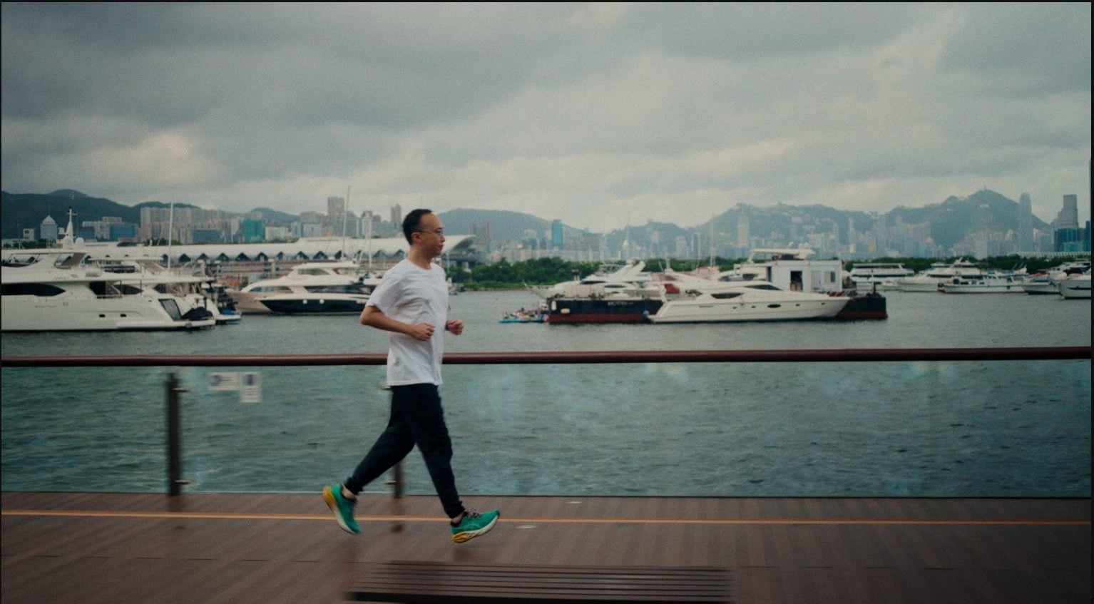 scmp.com - Morning Studio editors - Hong Kong insurance industry veteran sees exercise as a smart investment