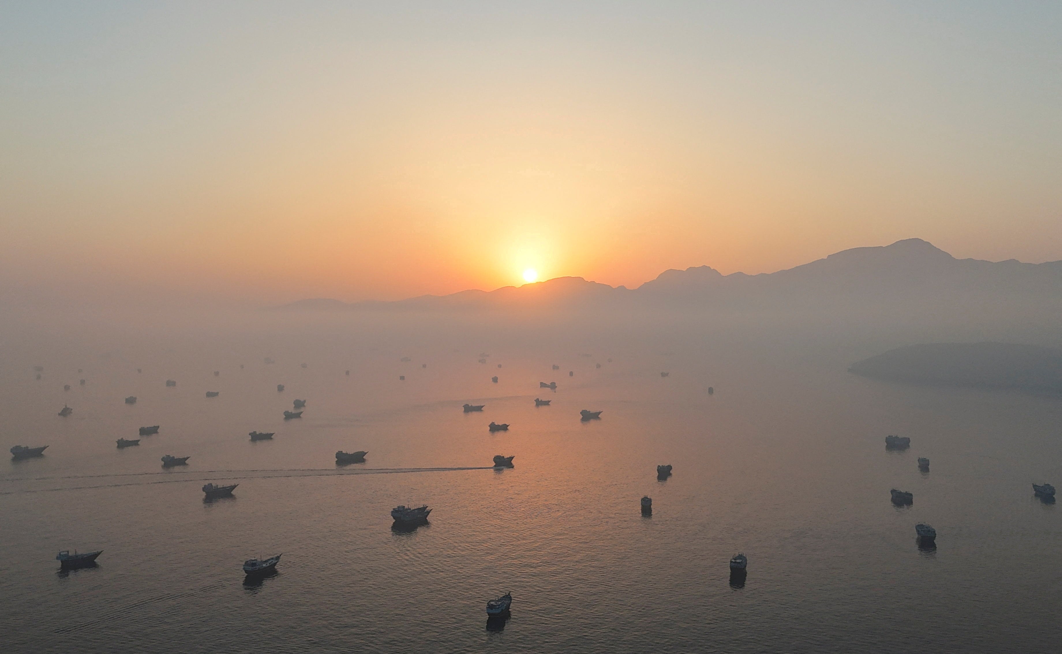 As of July, about 6,000 seafarers were stranded in the Strait of Hormuz. Photo: Reuters
