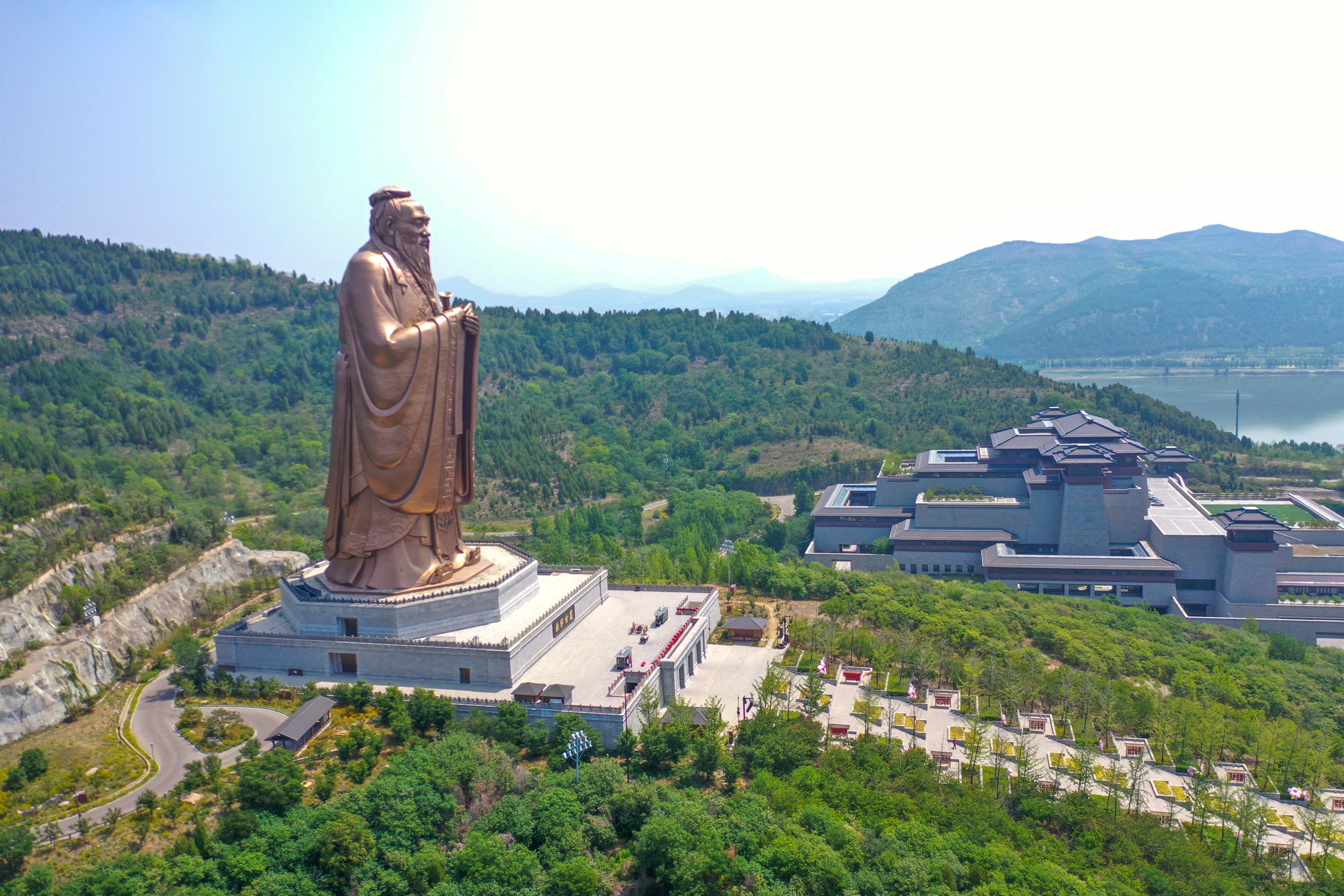 A statue of Confucius dominates the landscape in Qufu, his birthplace, in today’s Shandong province. Photo: Xinhua