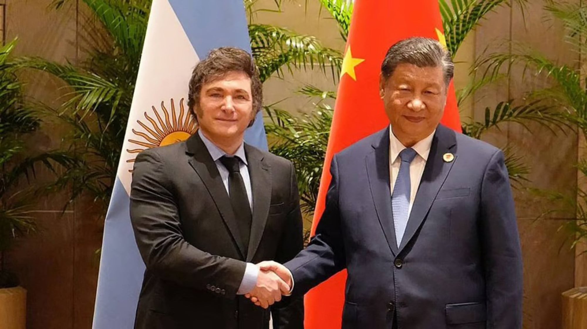 Milei (left) meets with Chinese President Xi Jinping on the sidelines of the G20 summit in Rio de Janeiro in November 2024. Photo: AFP Milei (left) meets with Chinese President Xi Jinping on the sidelines of the G20 summit in Rio de Janeiro in November 2024. Photo: AFP