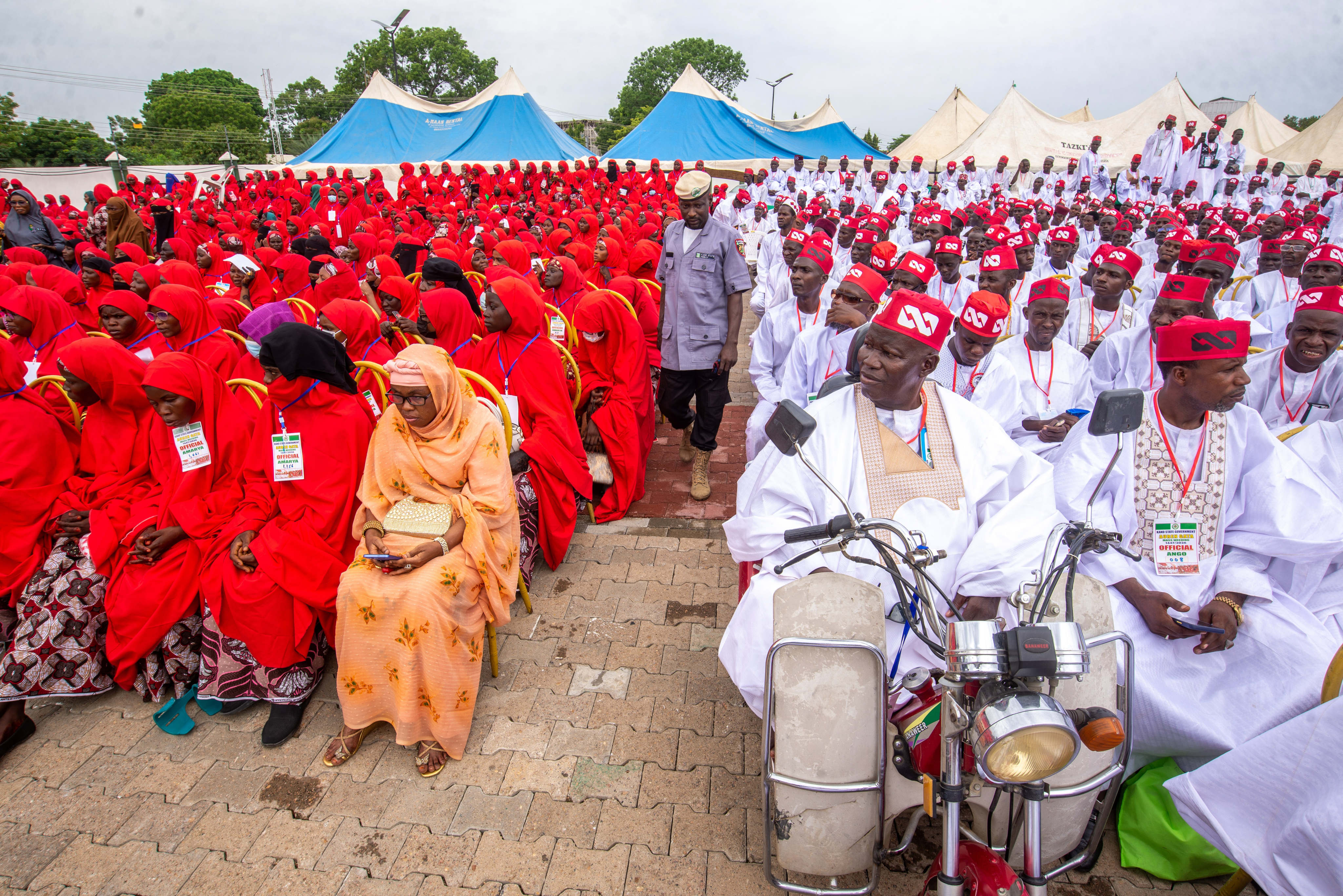 Nigerian brides and grooms attend a mass wedding ceremony in Kano, Nigeria, on Saturday. Photo: AP