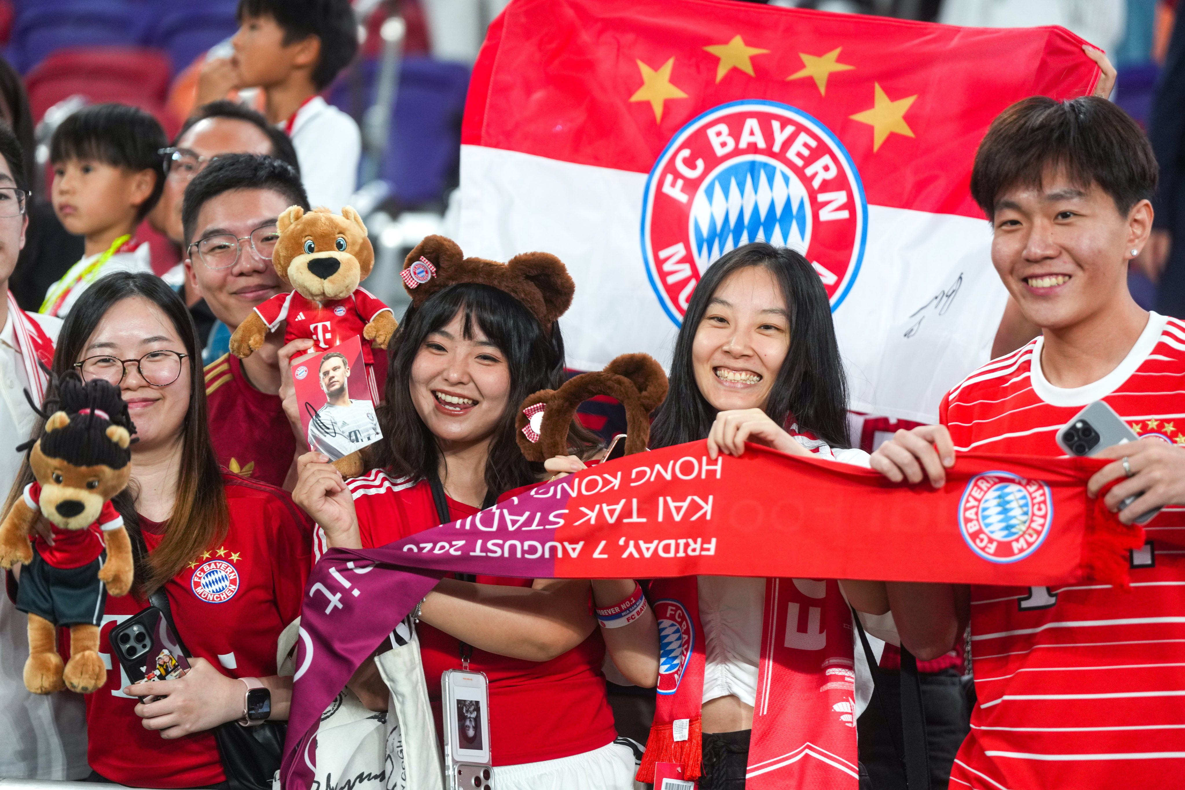 Fans of FC Bayern Munich at the Audi Football Summit 2026. Photo: Elson Li