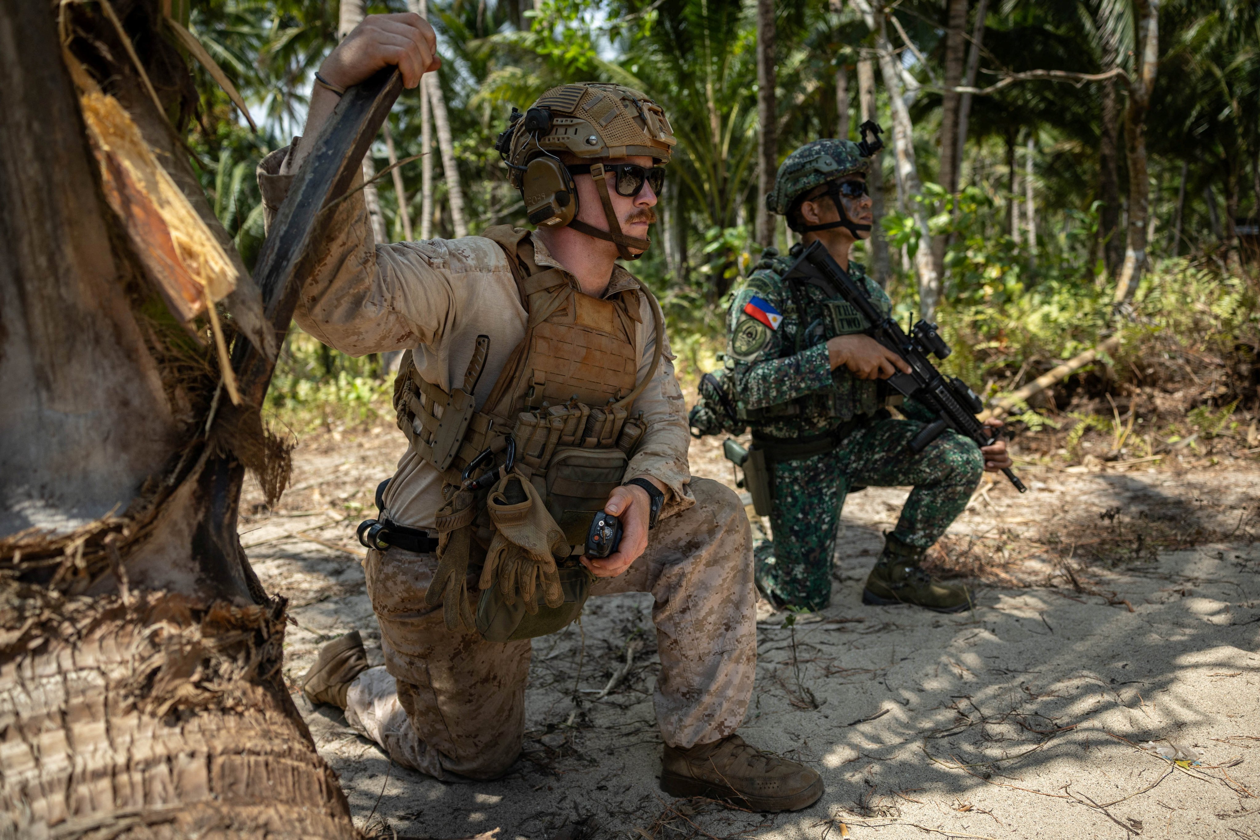 US and Philippine soldiers participate in live‑fire exercises during the annual Balikatan drills at Barangay Aporawan, Aborlan, Palawan, in April. Photo: Reuters