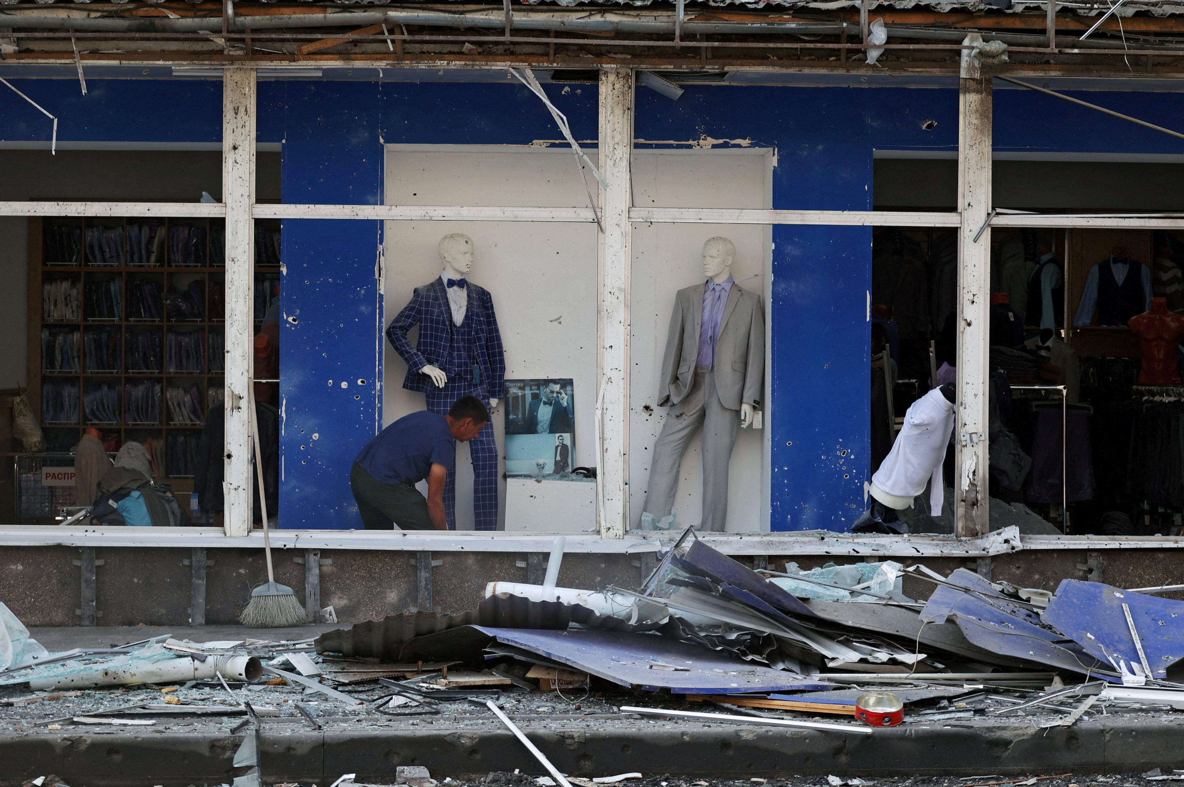 A clothes shop in Belgorod, Russia damaged during a Ukrainian overnight drone attack. Photo: Reuters