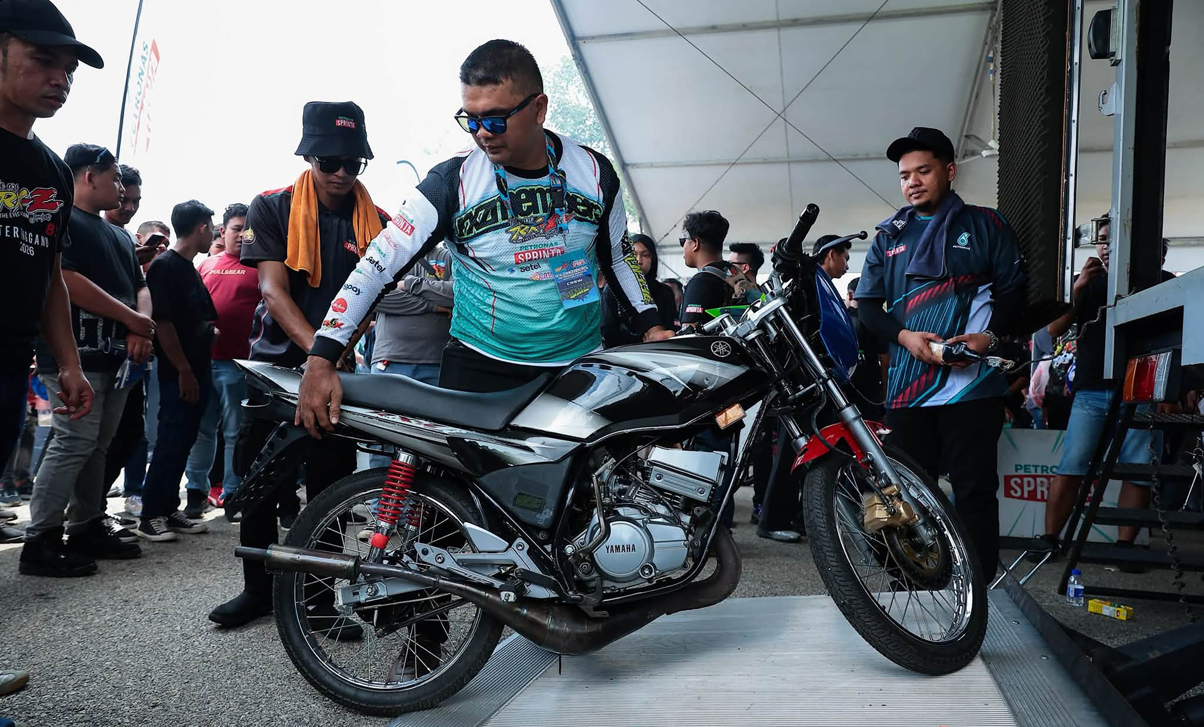 Participants at the RXZ Members 8.0 gathering at Terengganu, Malaysia, earlier this month. Photo: Facebook/RXZ Members - Official