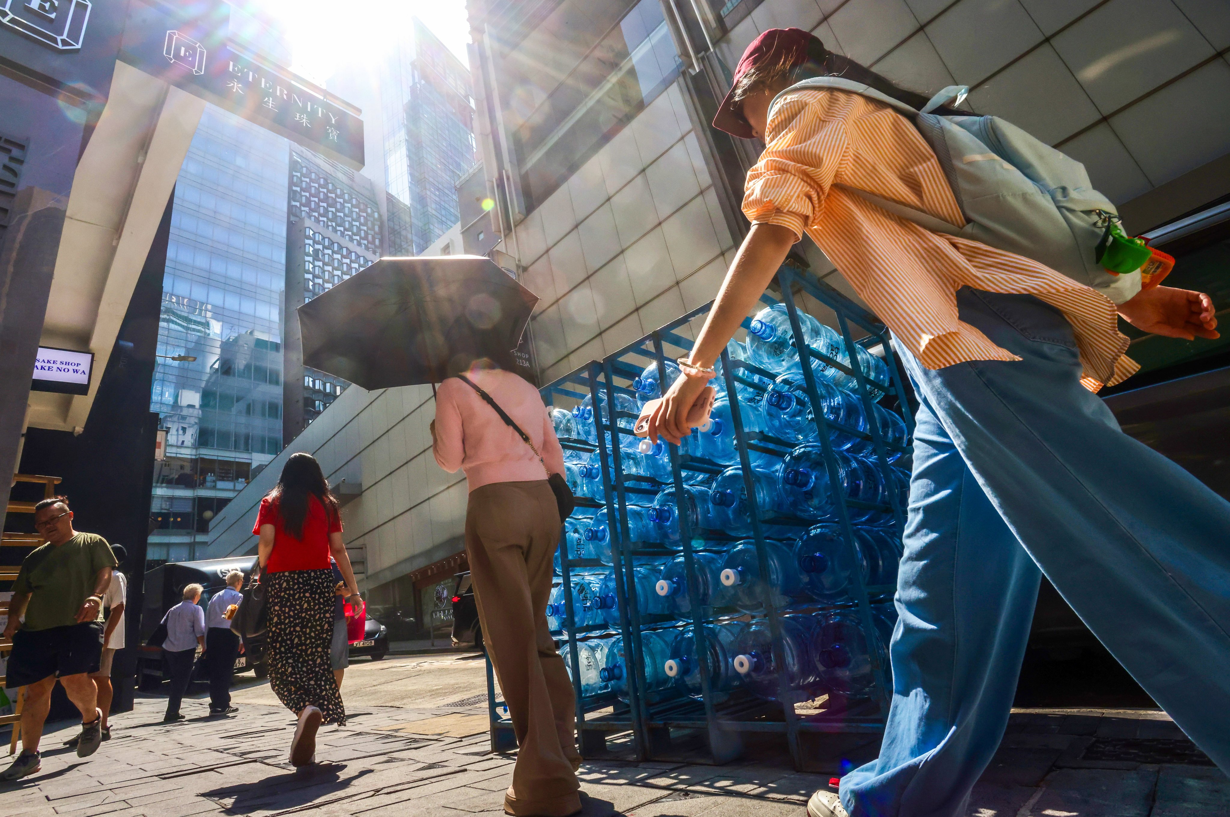 Hong Kong to review warning system after record heat triggers lowest ...