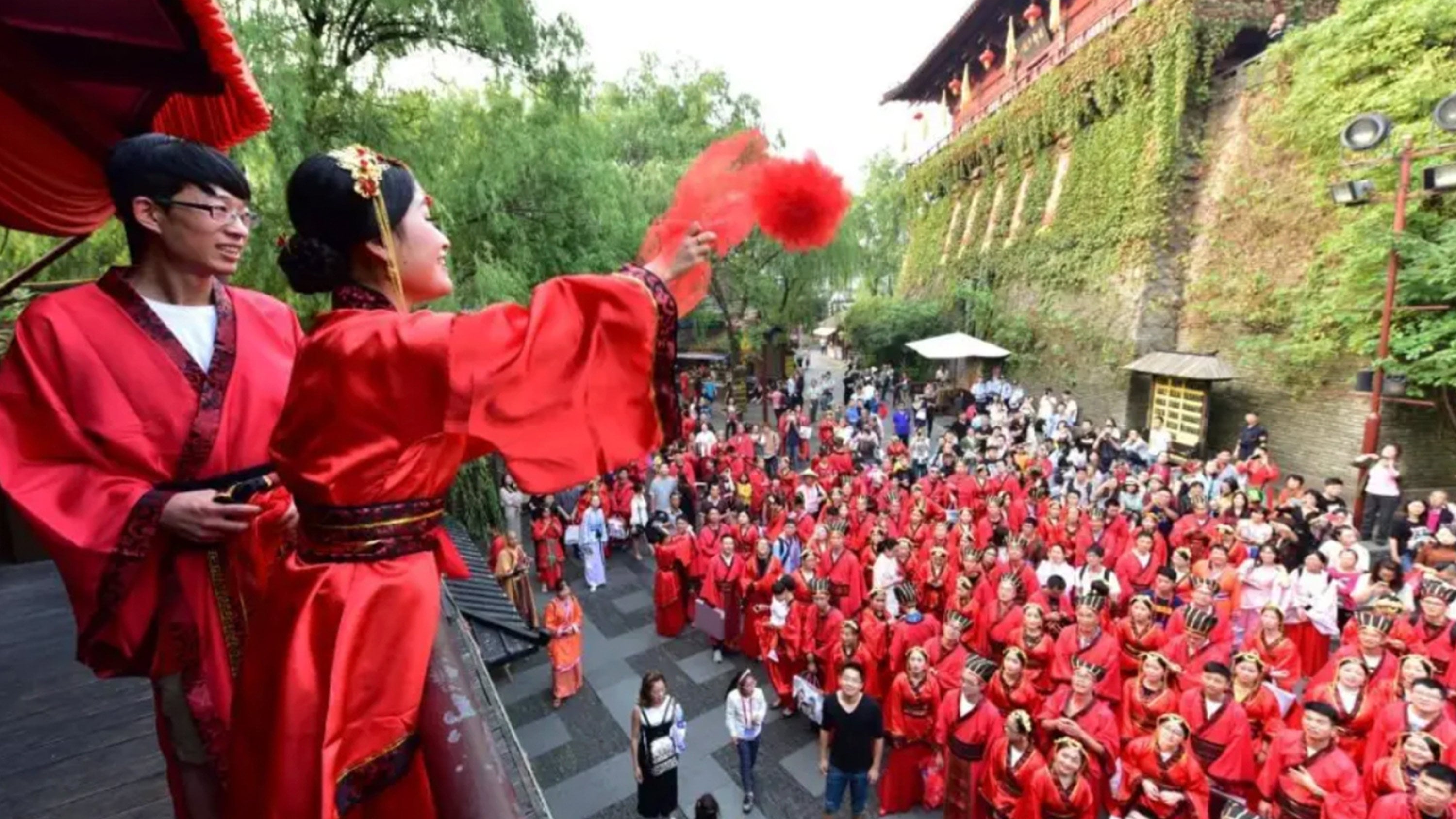In Chinese period dramas, women throw embroidered balls from balconies to choose a husband. In real life, this 2,000-year-old Guangxi tradition is a playful game for mutually interested couples. Photo: Sohu