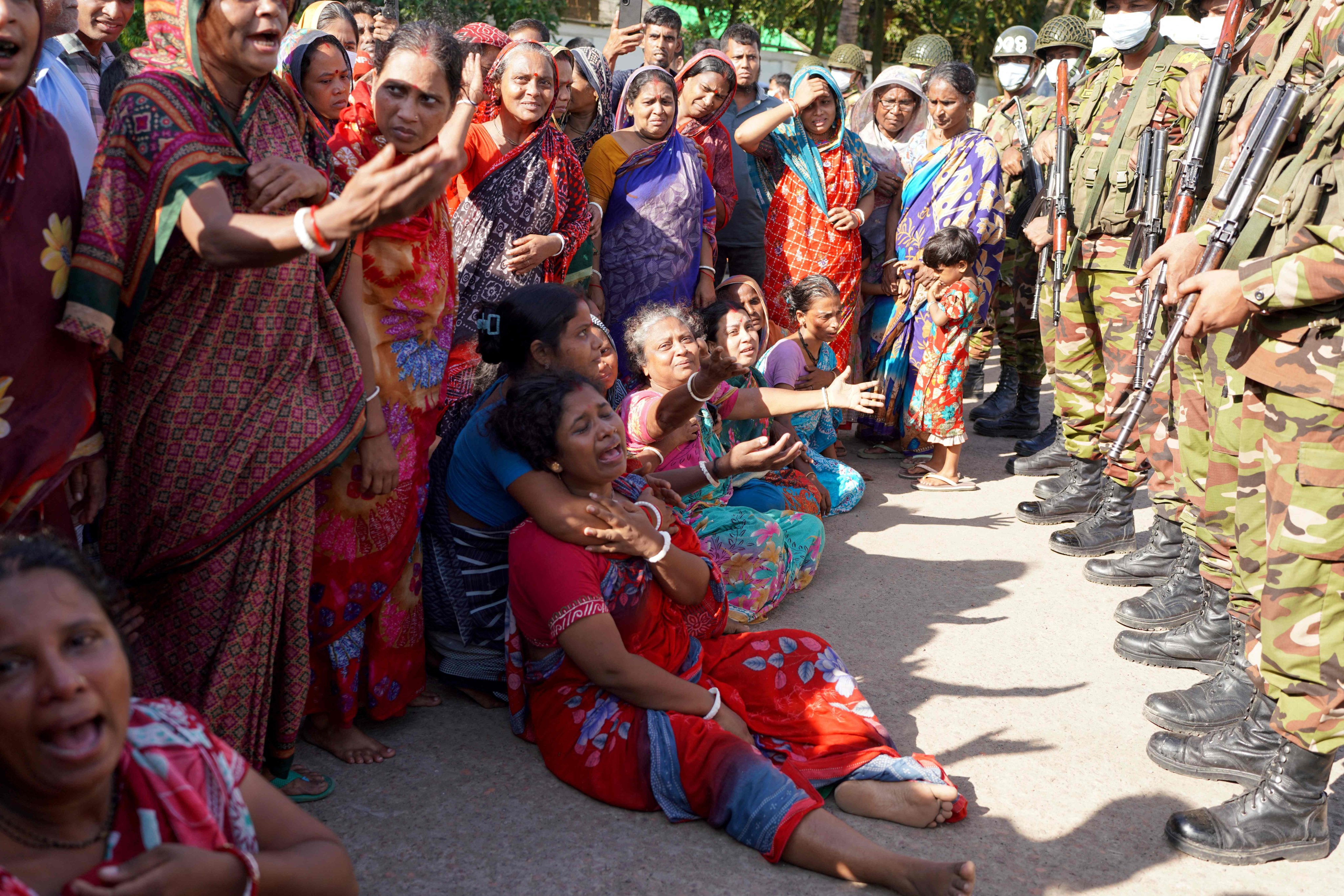 Relatives mourn after a toxic gas leak killed at least eight people at Ferdaus shipyard in Bangladesh’s Chittagong on Friday. Photo: AFP