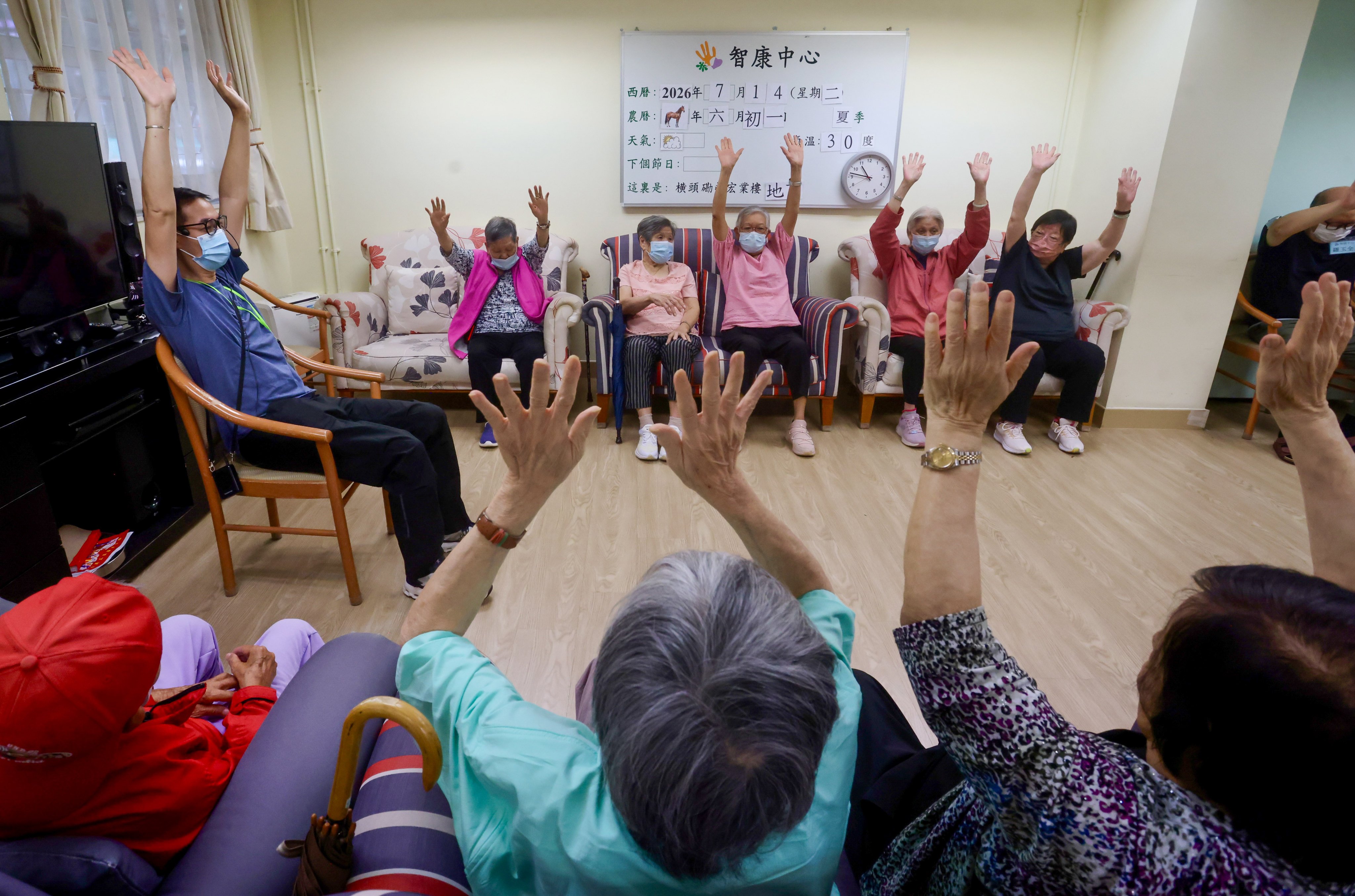 Elderly people take part in brain stimulation activities at the Hong Kong Alzheimer’s Disease Association on July 14. Photo: Jonathan Wong