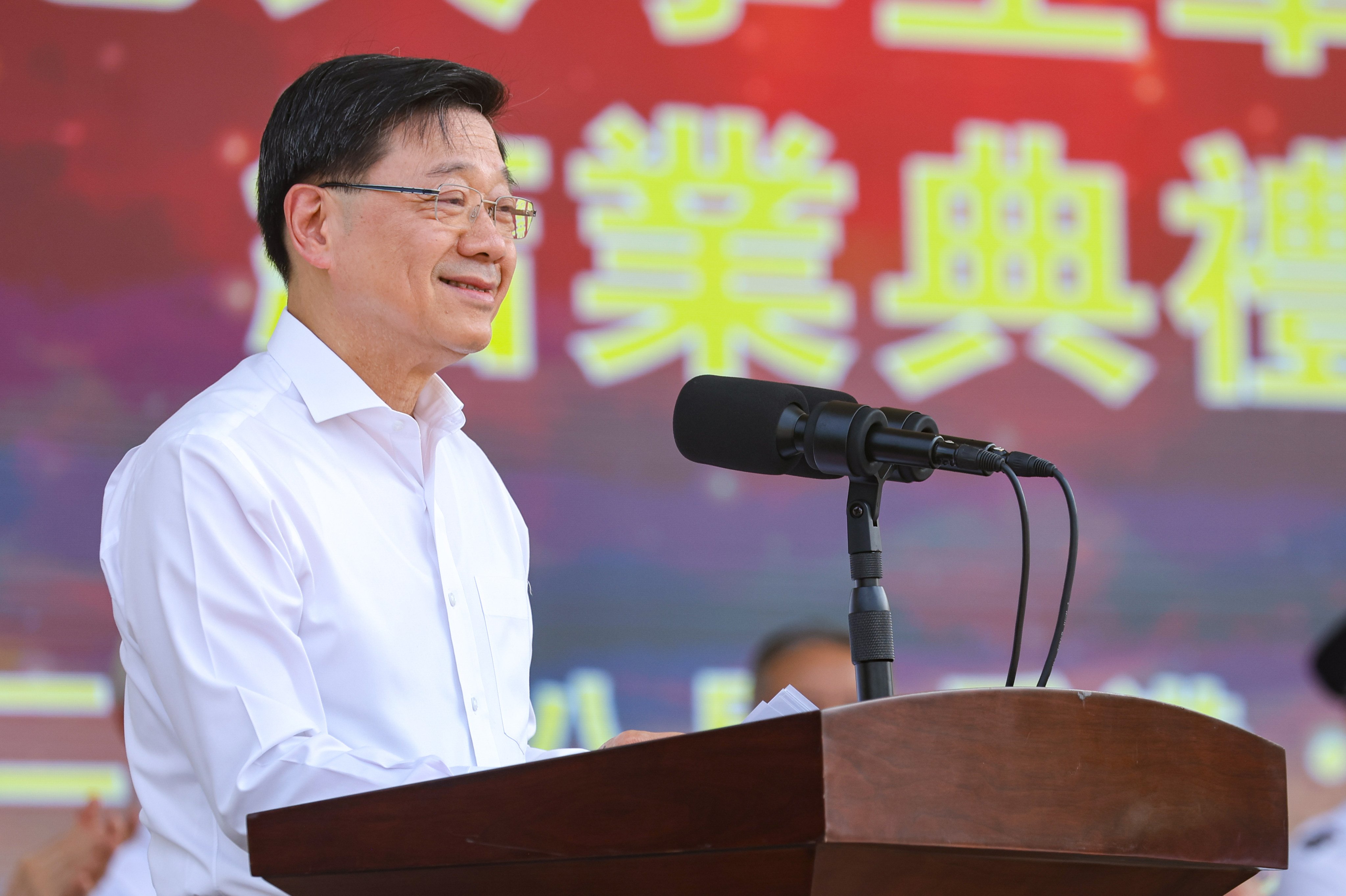 Chief Executive John Lee addresses the cadets at the closing ceremony. Photo: Edmond So