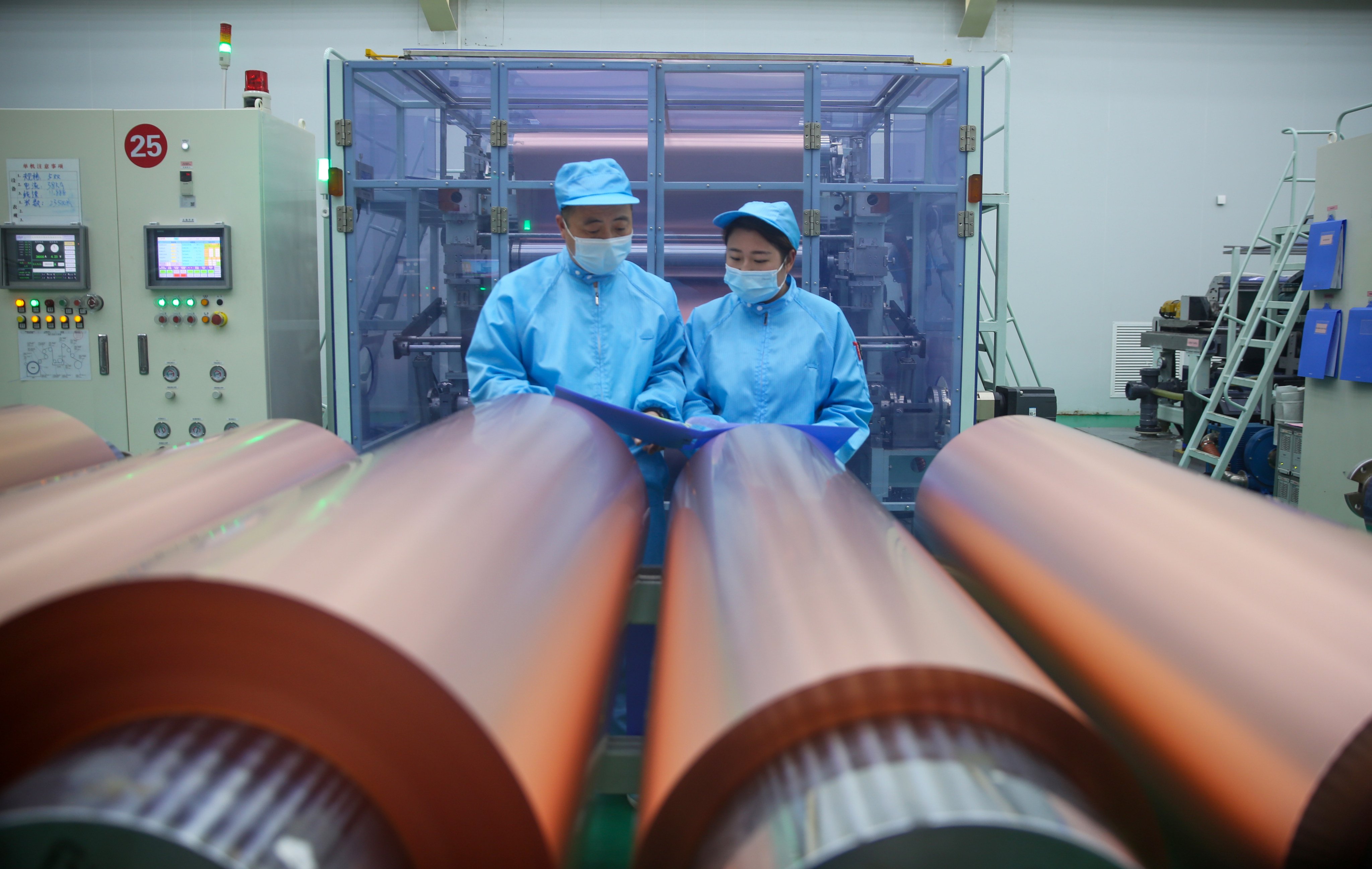 scmp.com - Huizhao Huang - China's green dominance a 'dilemma' for world's governments: report