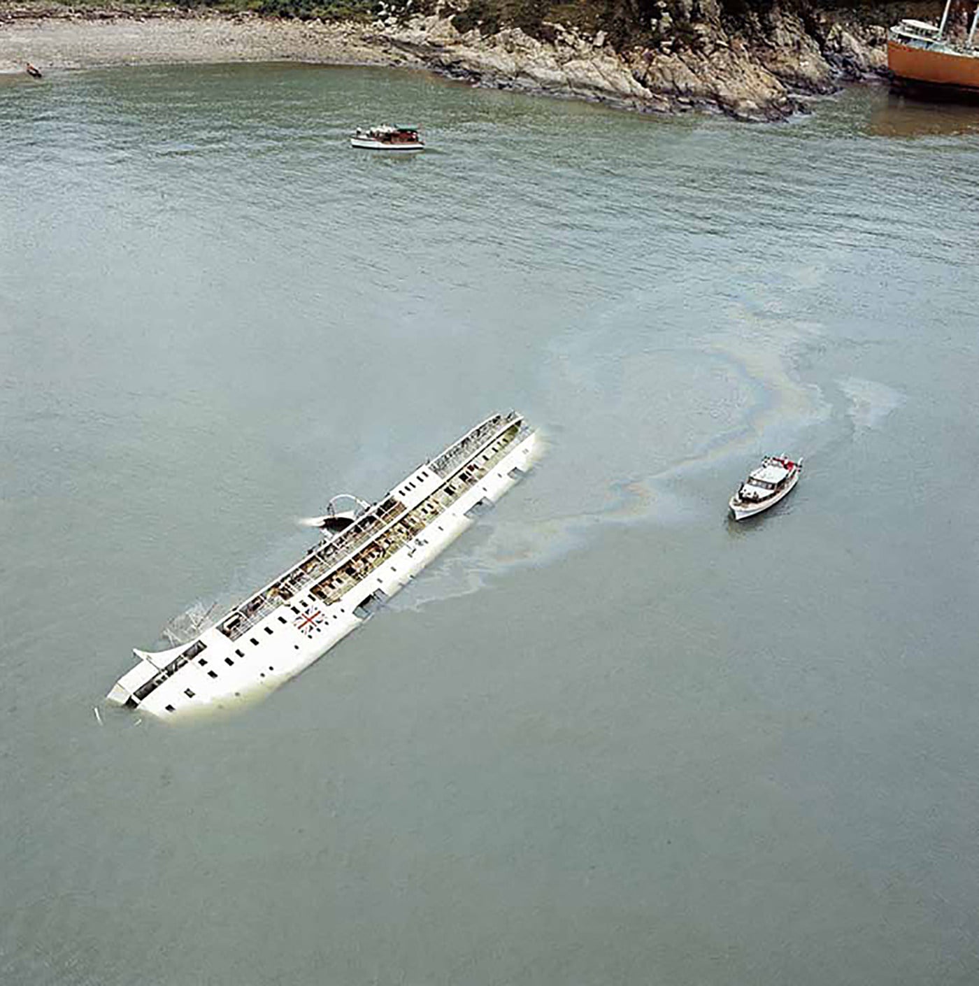The Fatshan ferry sunk when Typhoon Rose struck Hong Kong in August 1971, causing 88 people to drown. Photo: Hong Kong Information Services Department