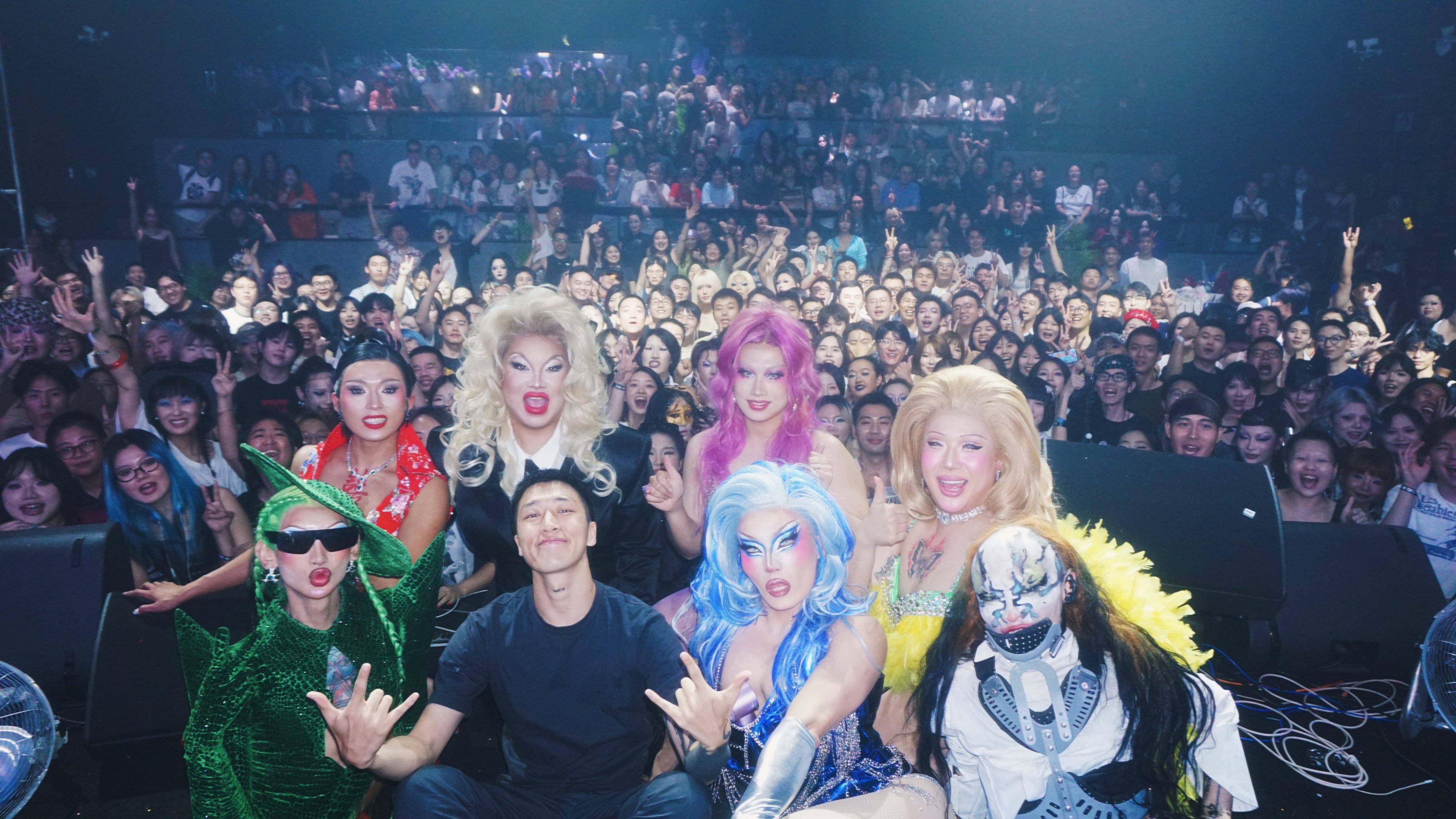 House of Linglong performers pose for a photo after a show in mainland China. Photo: House of Linglong