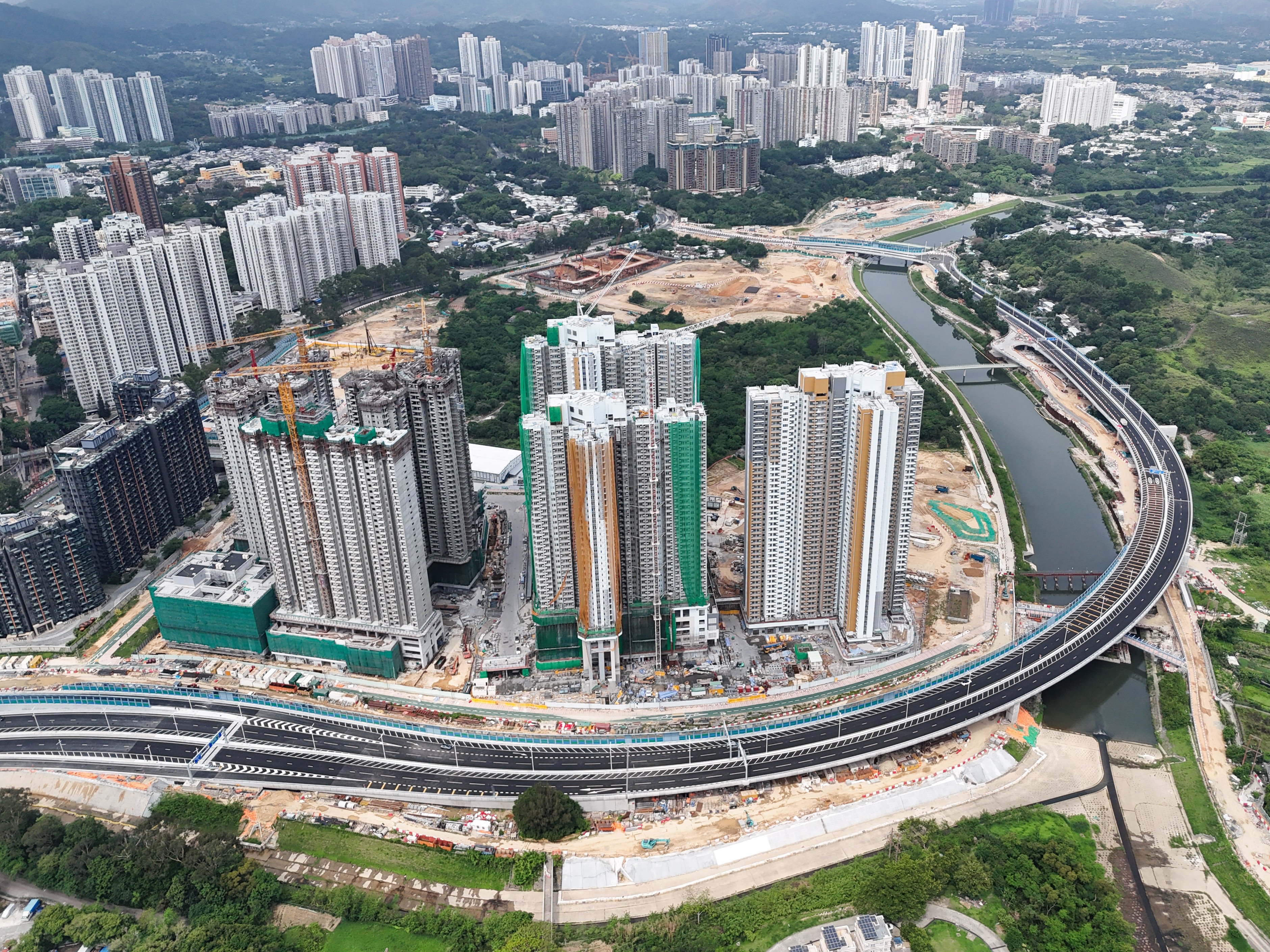A view of the newly commissioned Fanling Bypass (Eastern Section) in the Northern Metropolis development megaproject. Photo: Eugene Lee