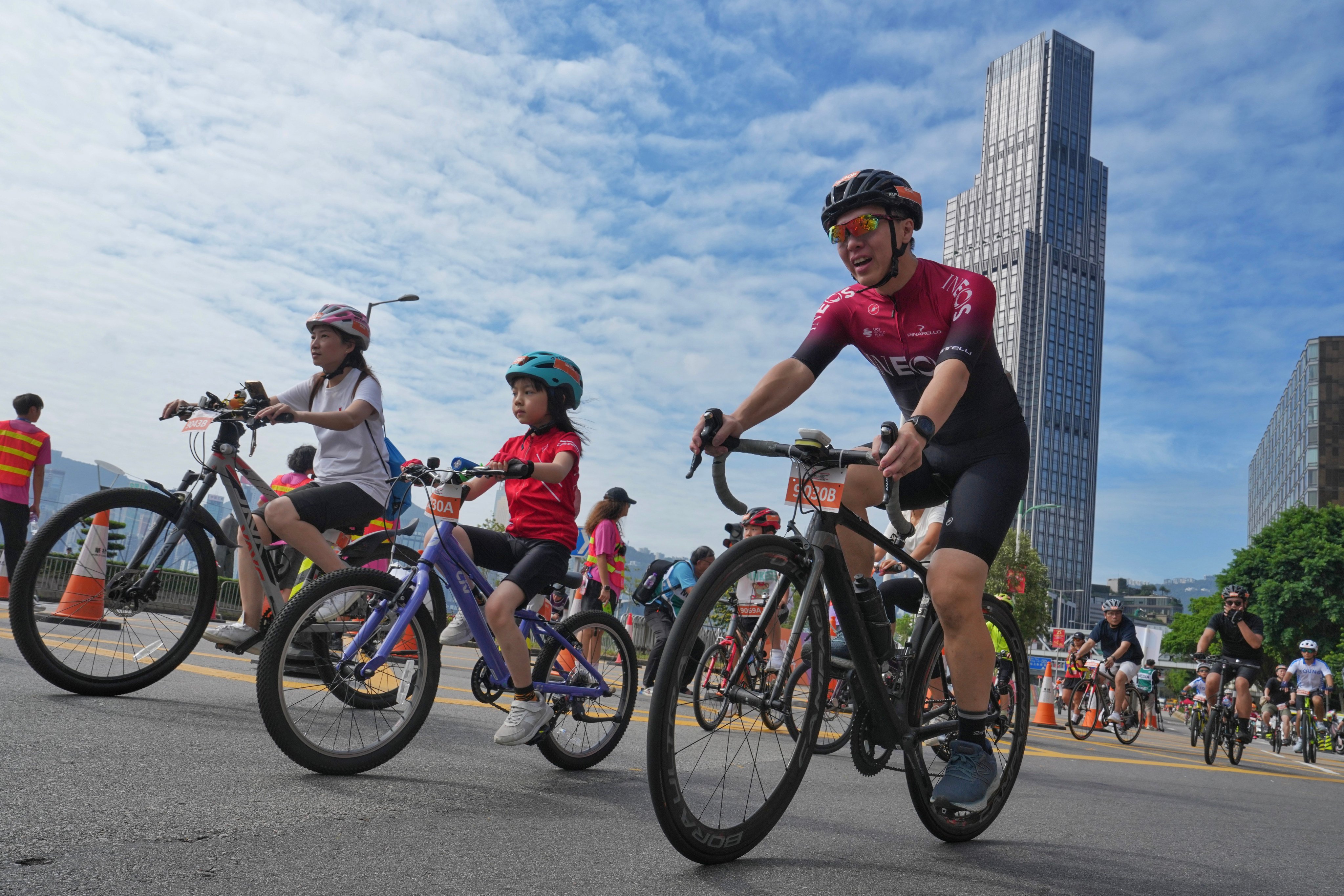 More than 6,500 places are available for the Cyclothon’s two non-competitive rides. Photo: Elson Li