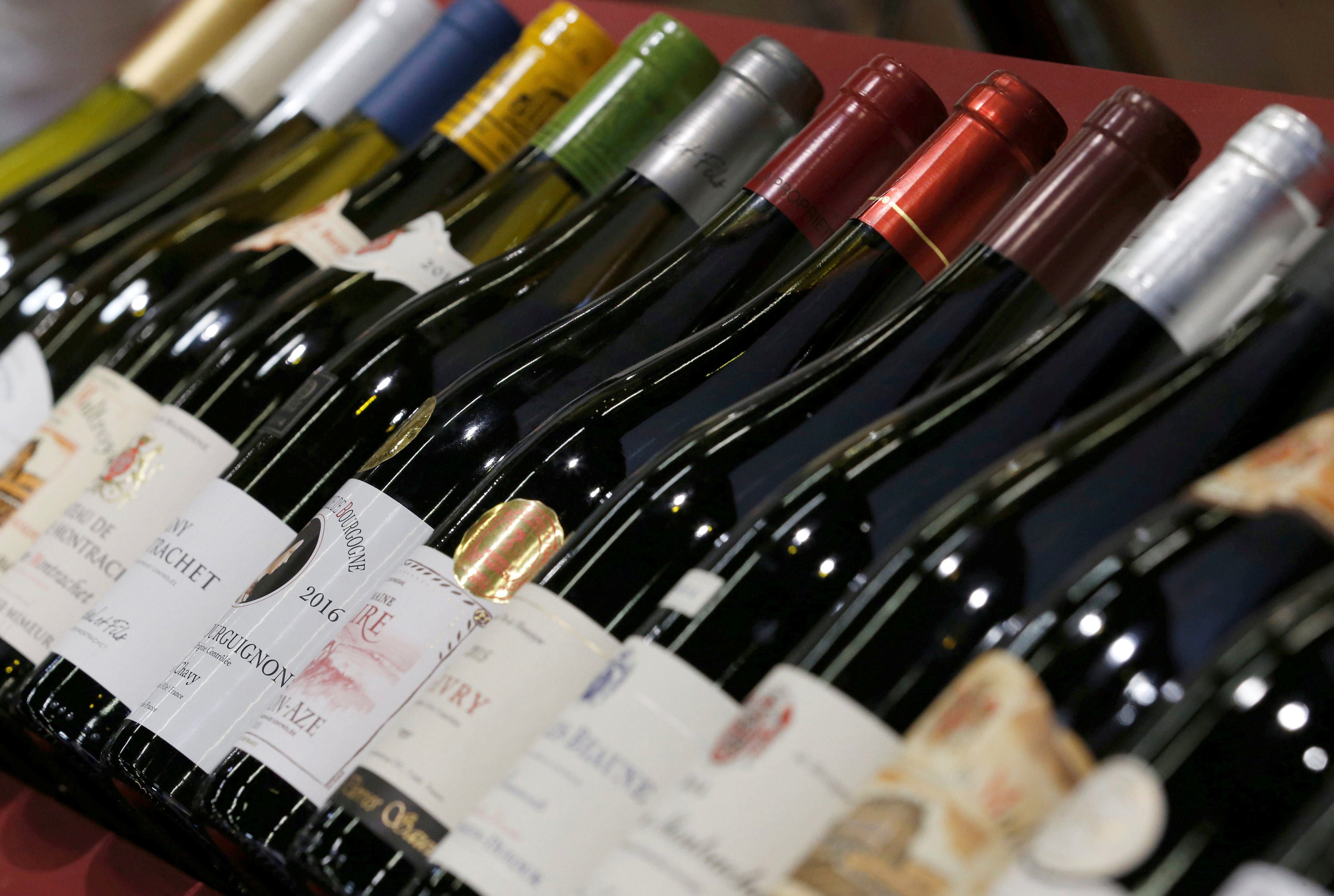 Bottles of wine at a trade fair in Bordeaux, Photo: Reuters