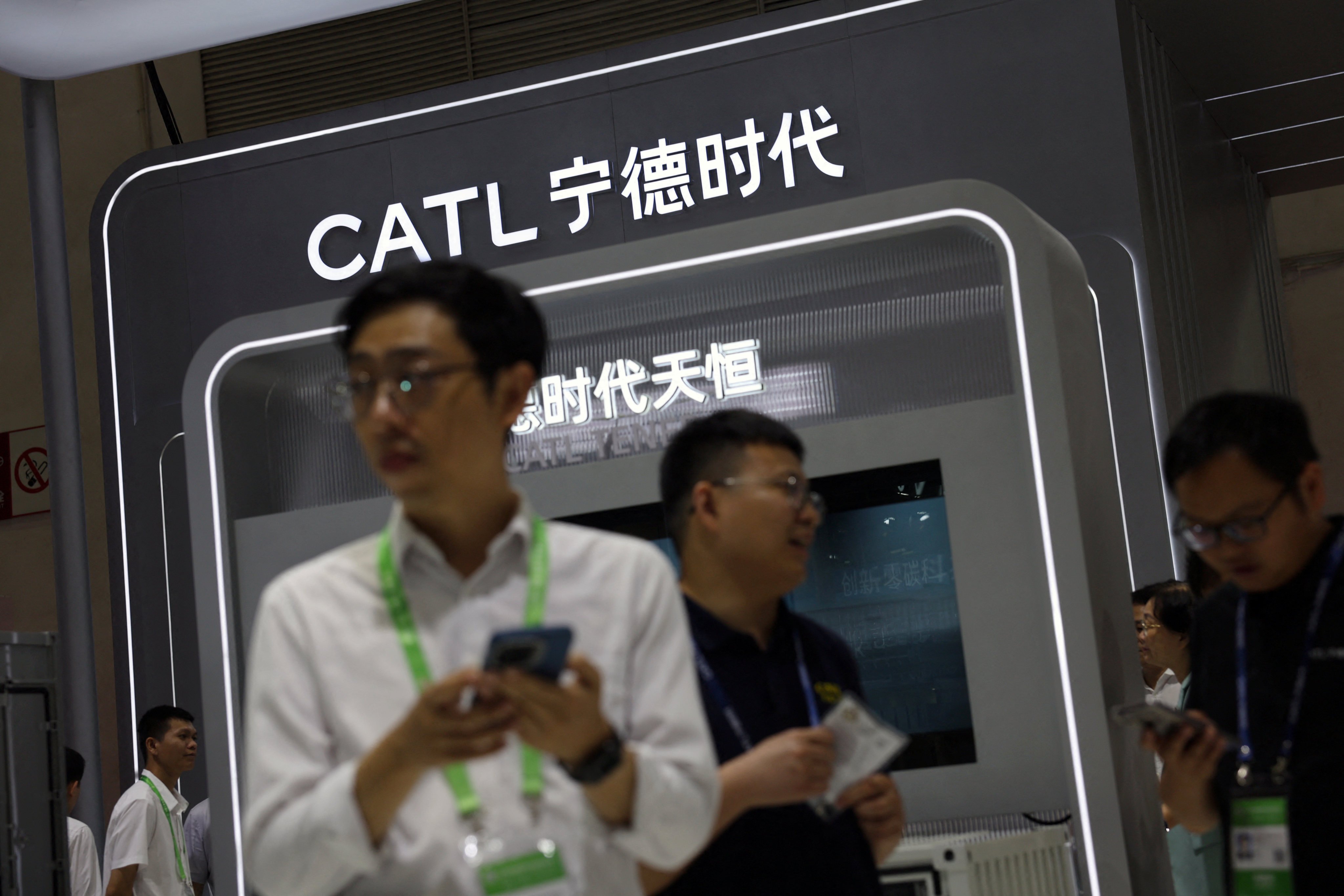 scmp.com - Themis Qi - CATL debuts e-commerce hub for direct sales to small buyers amid sharp rivalry