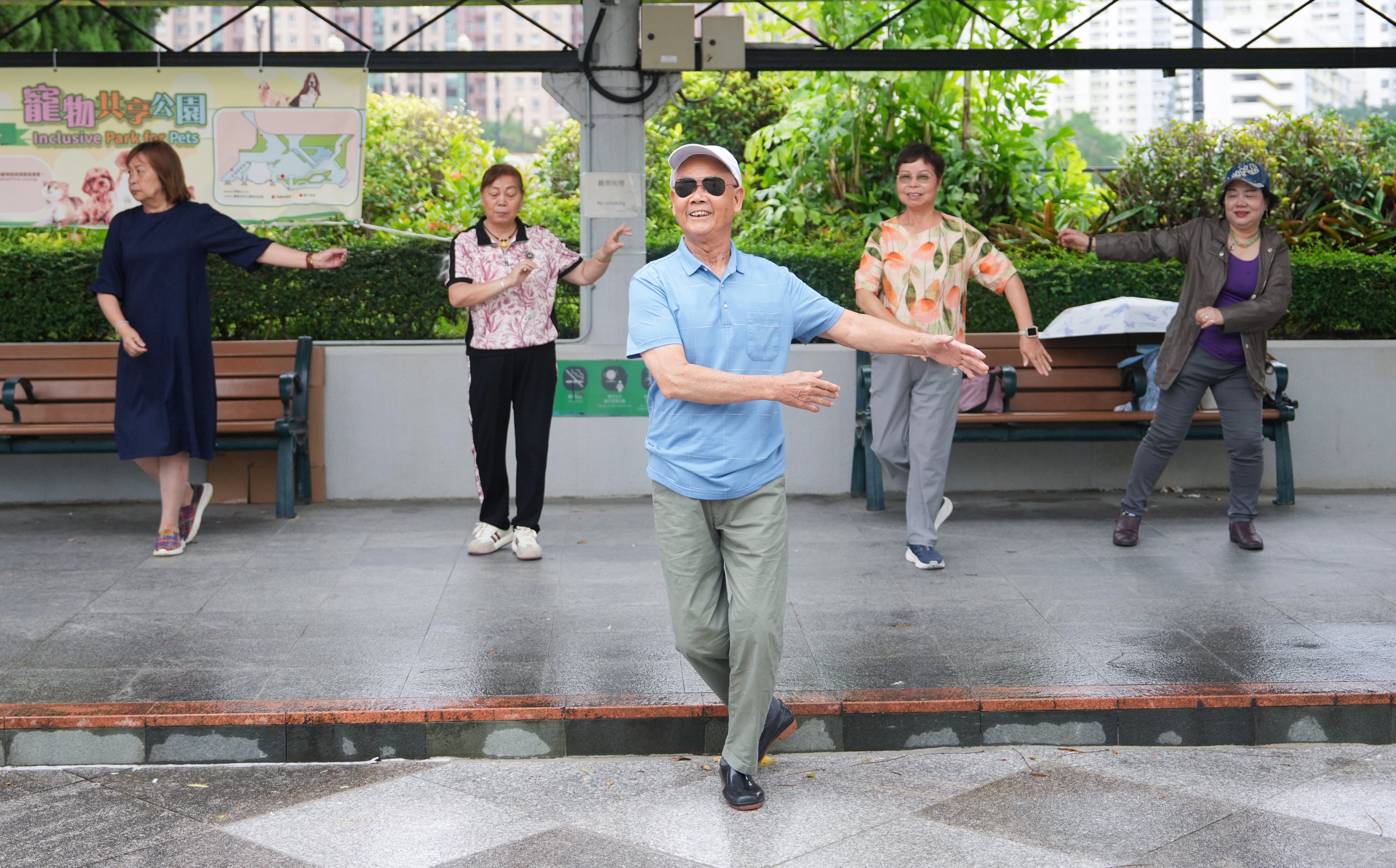 Elderly Hong Kong residents exercise in Sha Tin Park, April 8, 2026. Photo: Sam Tsang