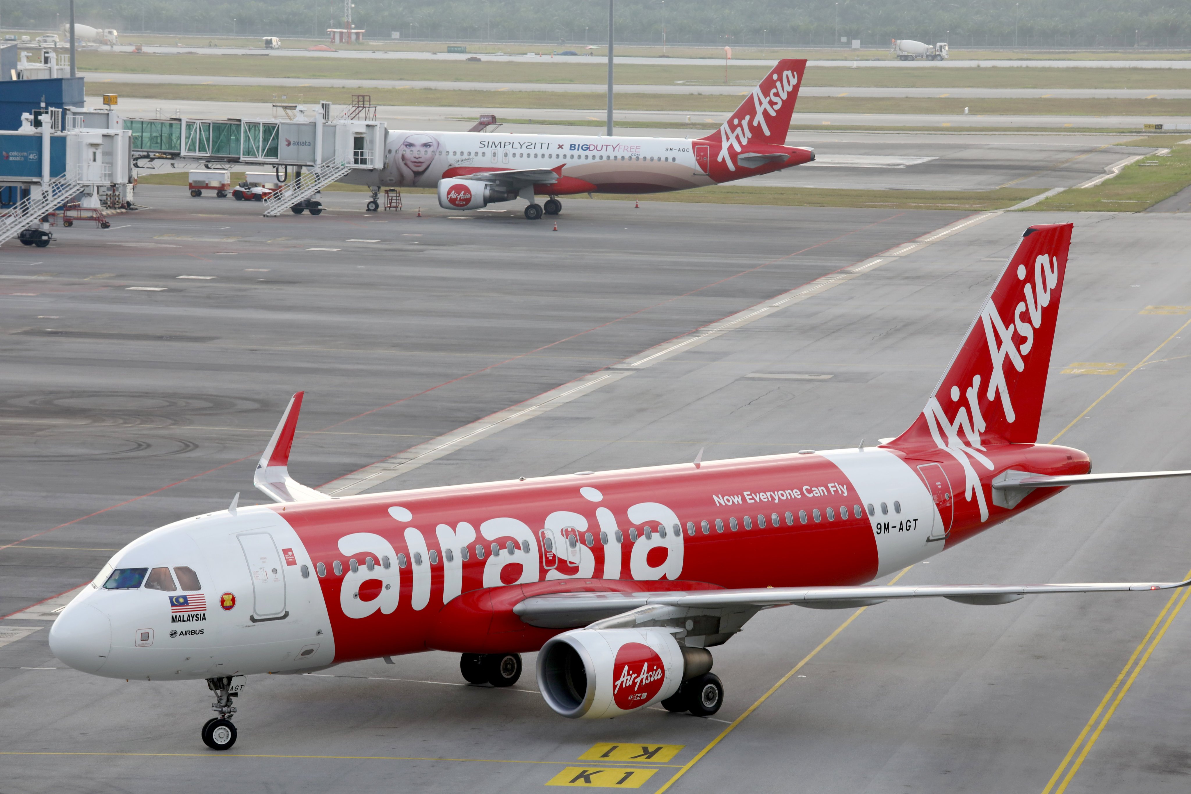 An AirAsia plane taxies along the tarmac of Kuala Lumpur International Airport 2. Airlines that fly to the terminal include AirAsia, Cebu PAcific and Scoot. Photo: Reuters
