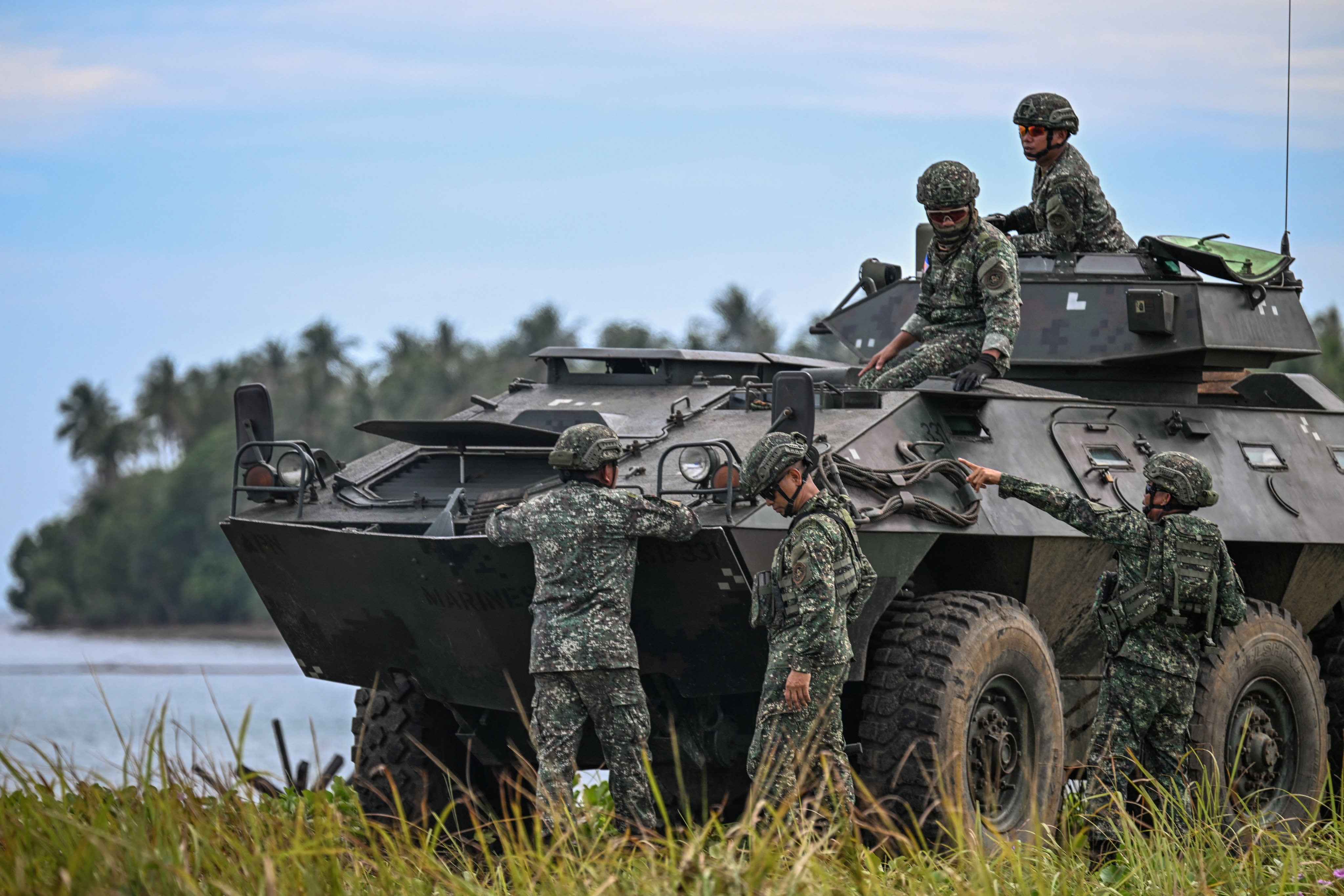 Philippine military servicemen  take part in a live fire exercise during the annual US-Philippines joint Balikatan exercise in Rizal, Palawan, last year. Photo: AFP