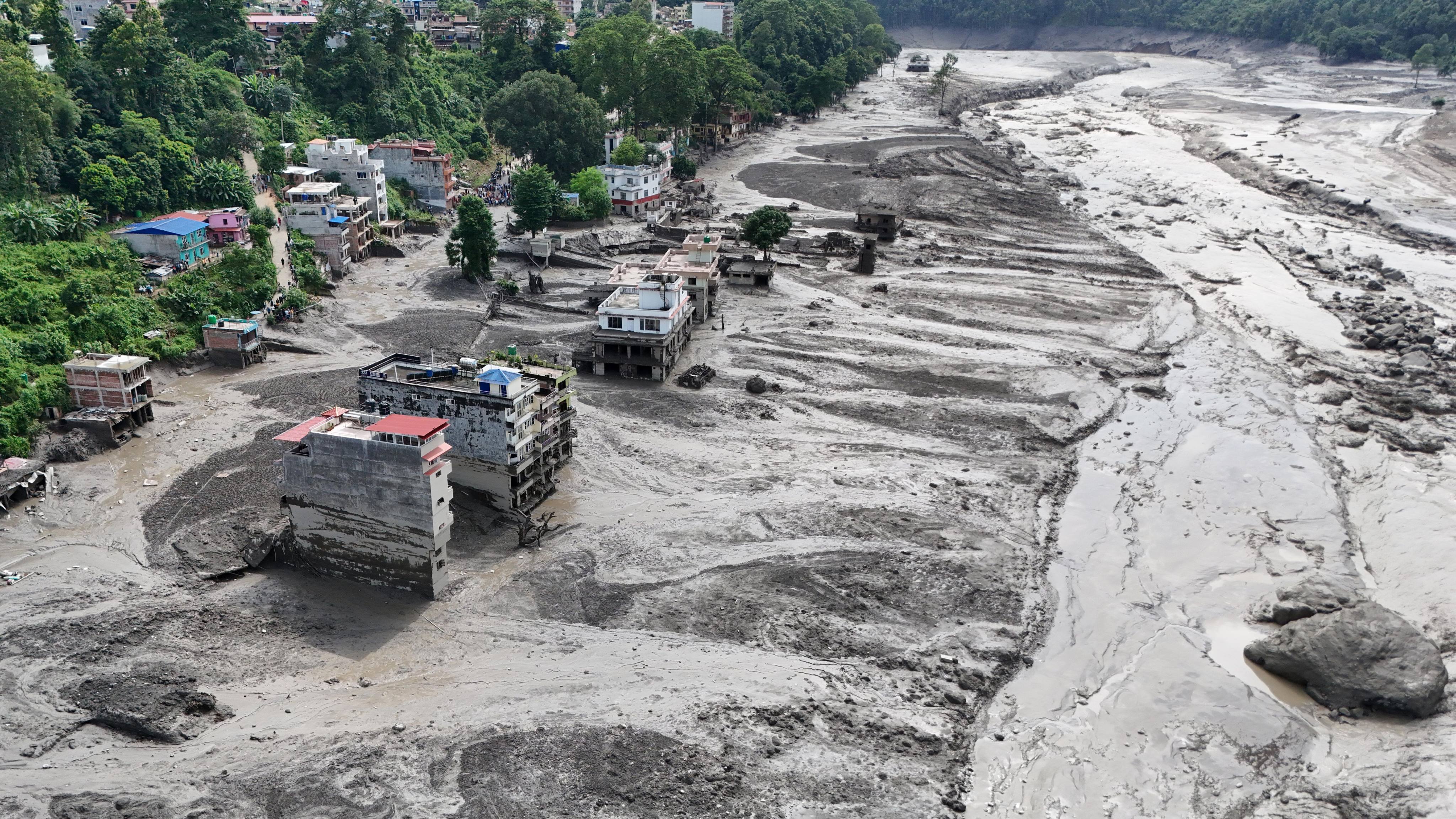Satellite analysis indicates that the disaster started with a glacier collapse in Nepal. Photo: dpa
