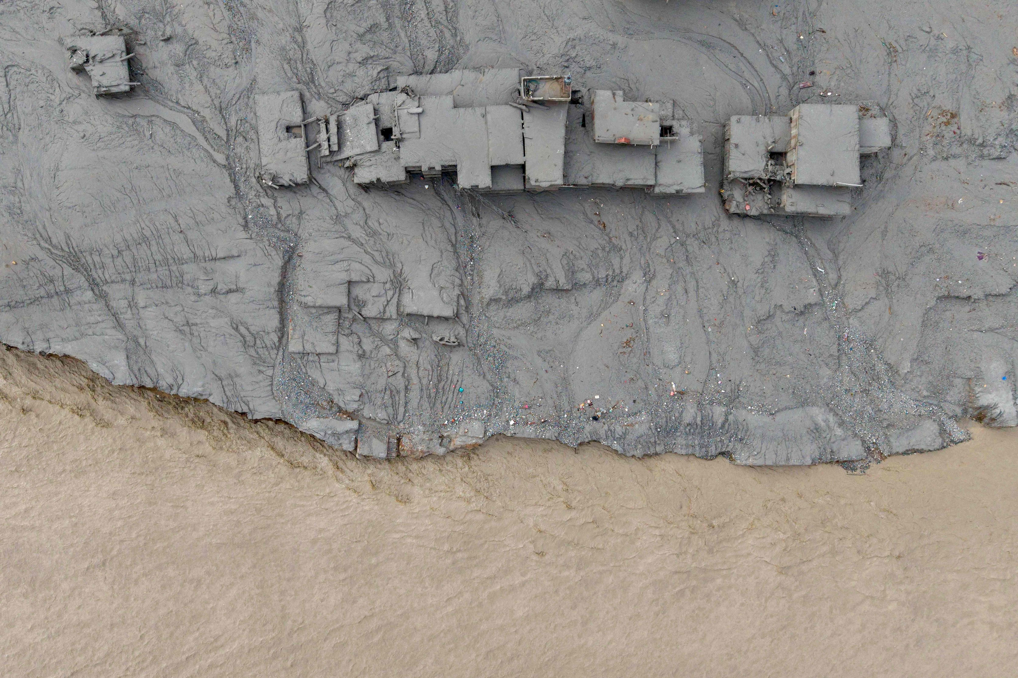 Researchers on both sides of the Nepal-China border say the disaster highlights the need for a joint approach to hazard management. Photo: AFP
