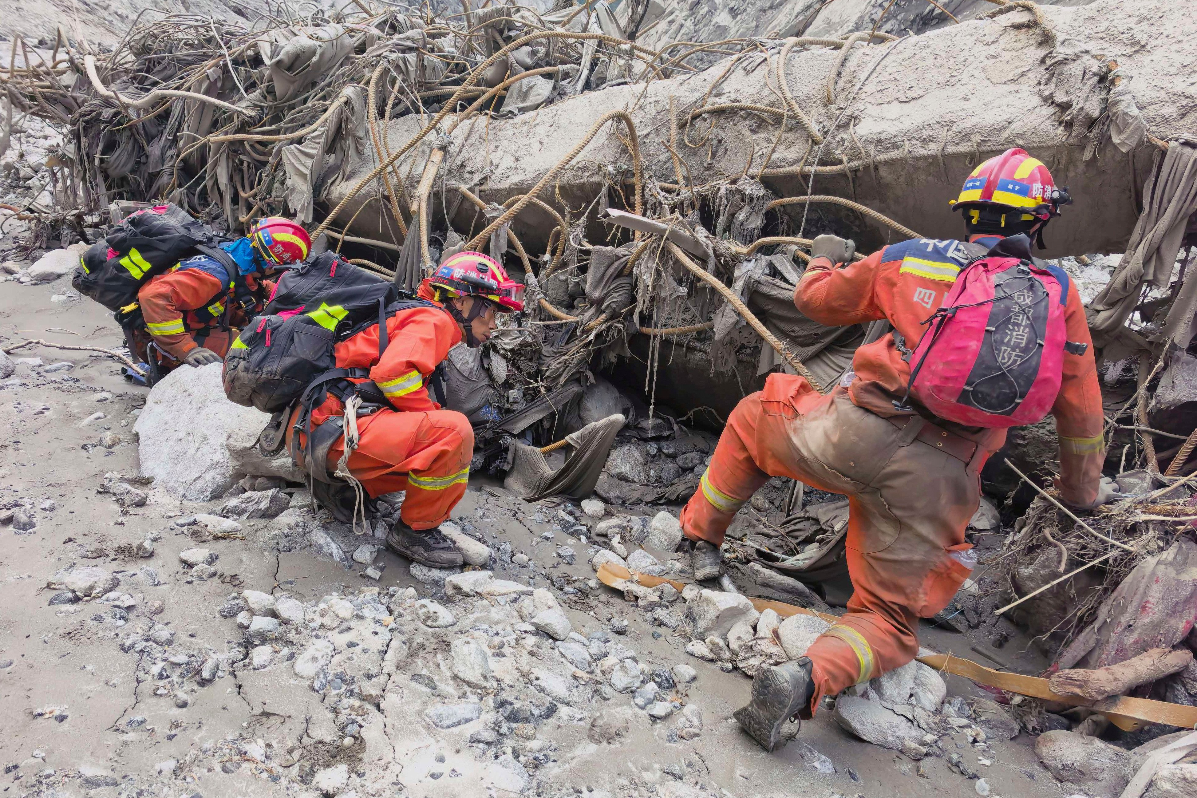 Rescuers at work in Gyirong county on August 29. Photo: Xinhua via AP