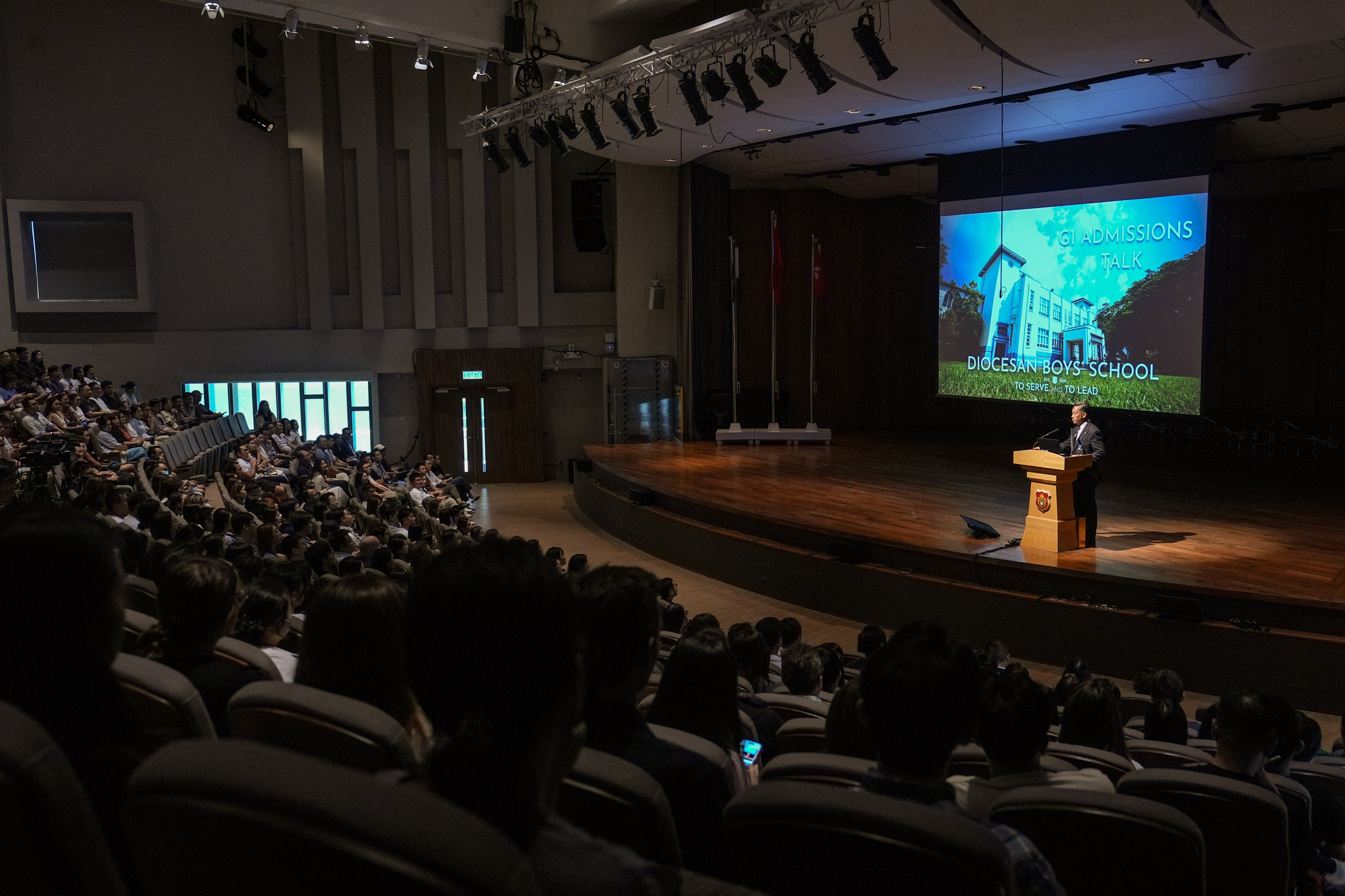 Diocesan Boys’ School headmaster Ronnie Cheng addresses parents on Saturday at a Primary One admission talk on campus. Photo: Elson Li
