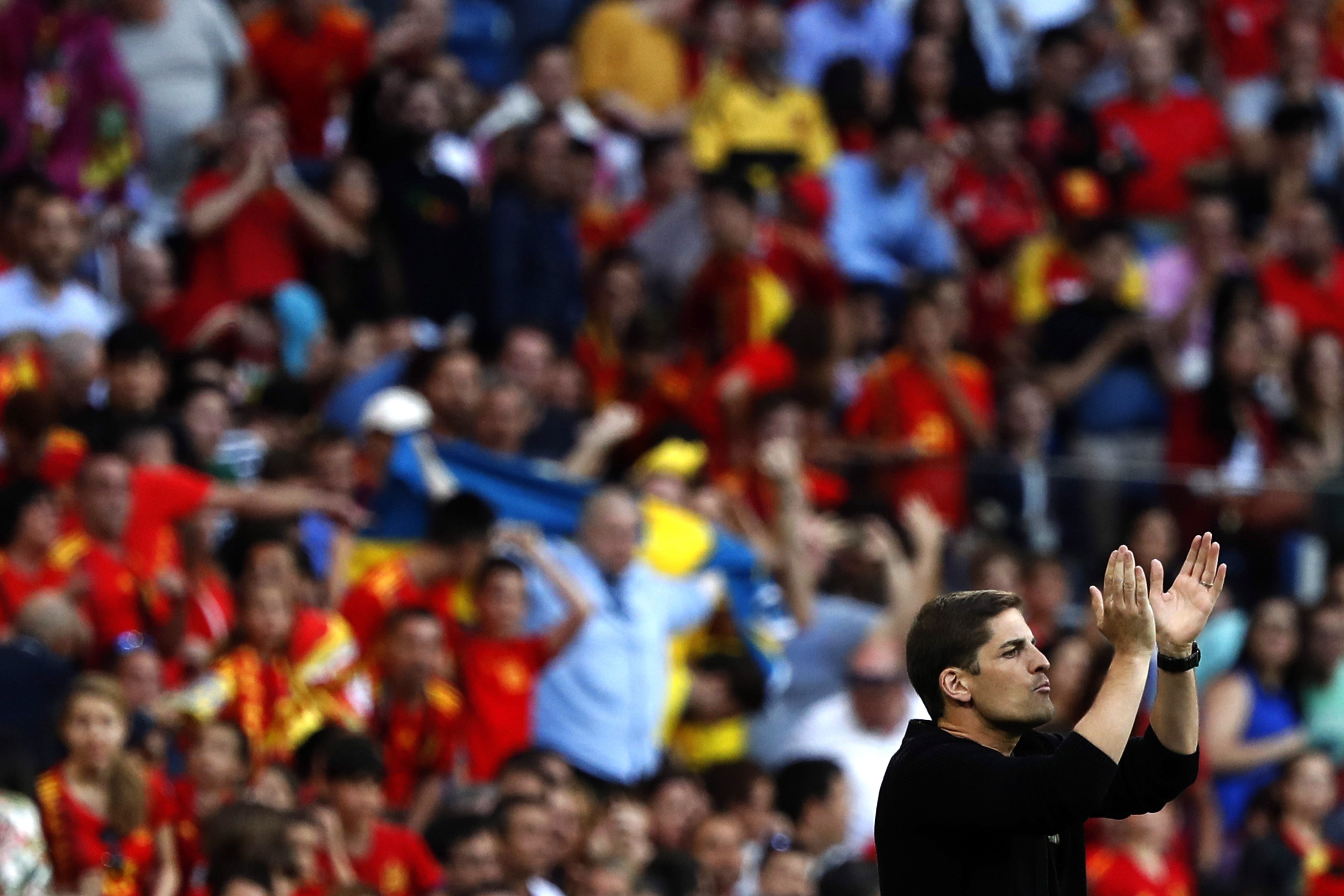 Robert Moreno was Spain's assistant coach during qualifiers for the 2020 European championships. Photo: EPA-EFE