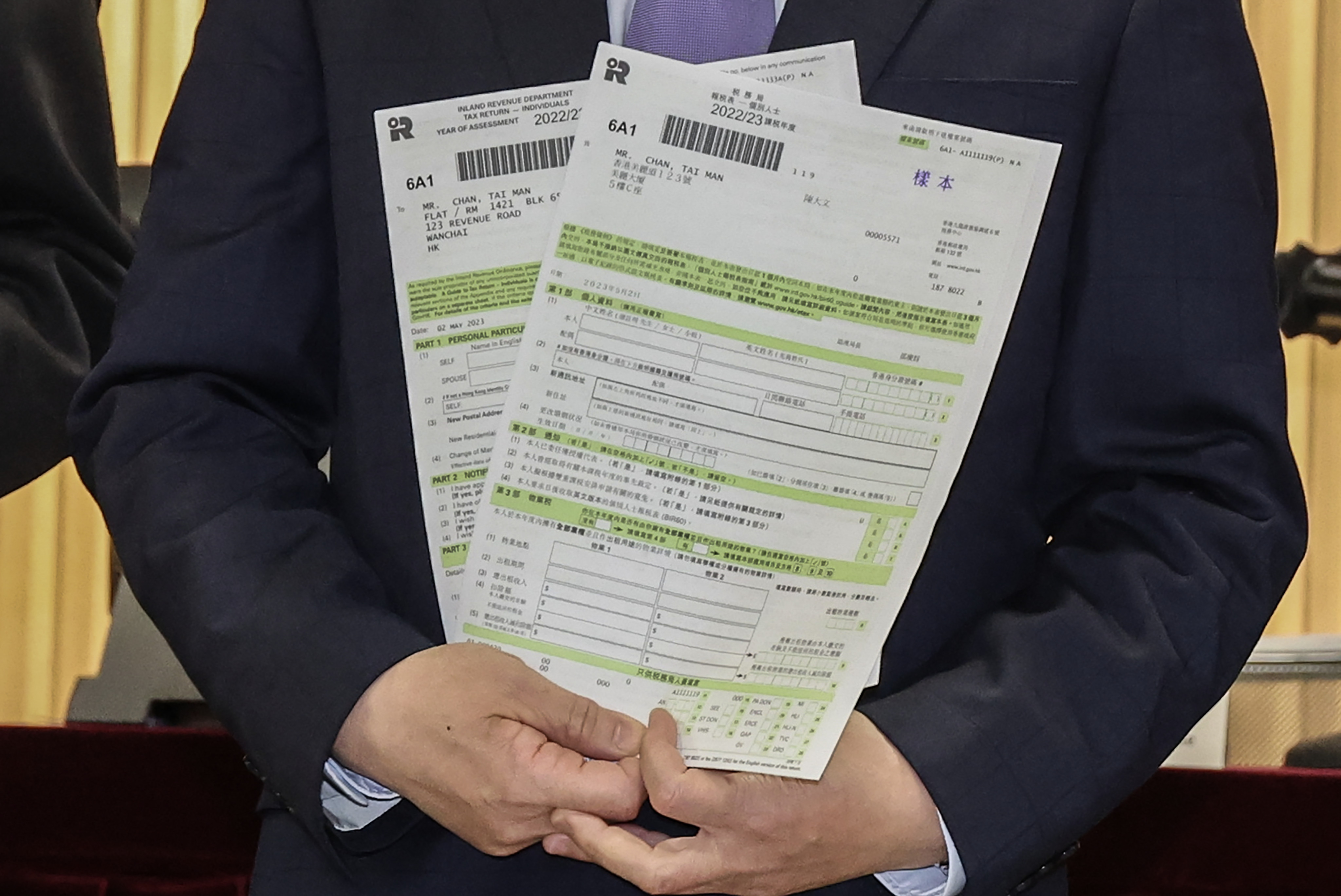 Under Hong Kong law, taxpayers must file returns within one month of issue. Photo: Edmond So