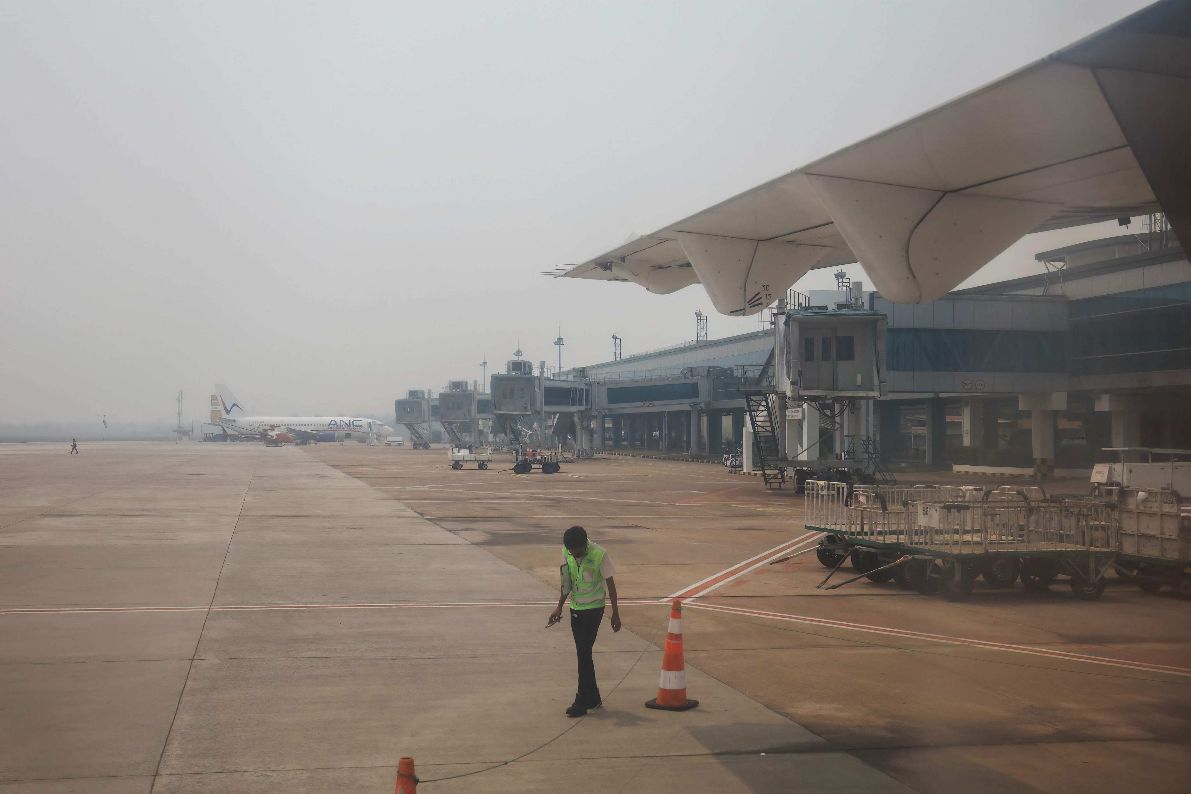 Haze due to forest and land fires blankets Supadio International airport in Pontianak in Indonesia’s West Kalimantan province on Tuesday. Photo: AFP