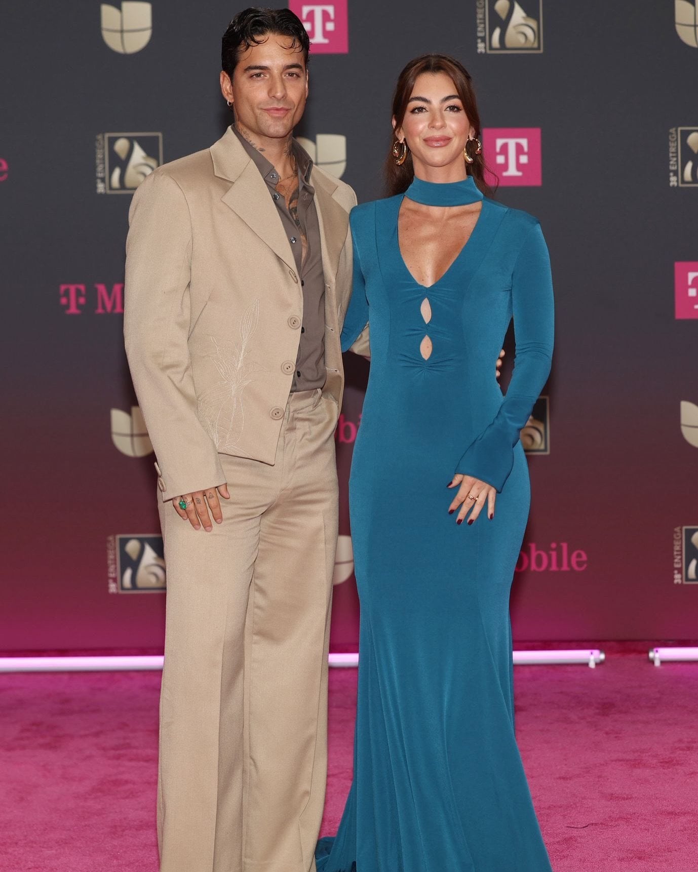 Maluma and his girlfriend, Susana Gómez, attend Univision’s 38th Premio Lo Nuestro at the Kaseya Centre in Miami, Florida. Photo: @maluma/Instagram