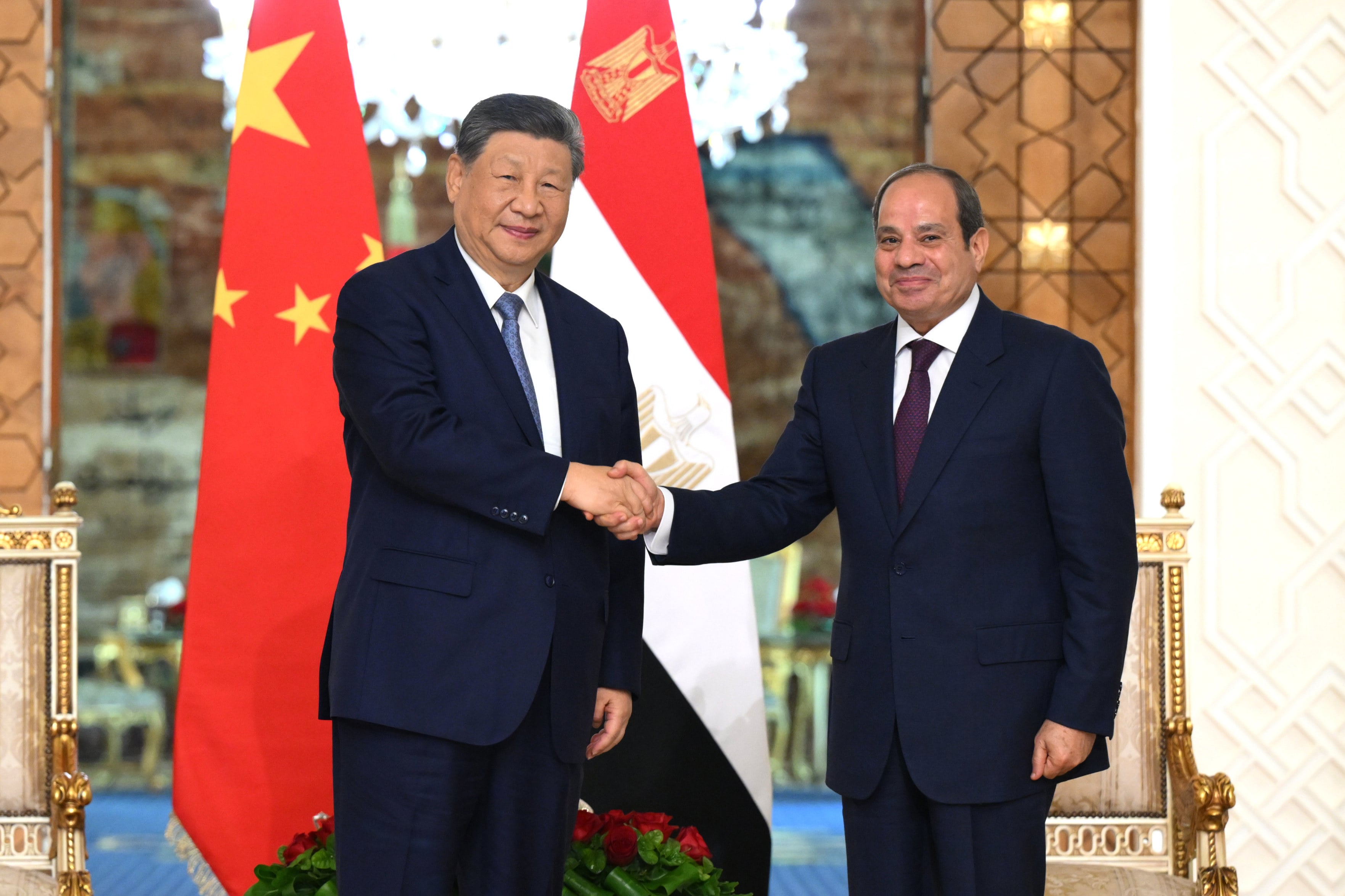 Chinese President Xi Jinping (left) meets Egyptian President Abdel-Fattah el-Sisi for their meeting in Cairo, Egypt, on Wednesday. Photo: Xinhua