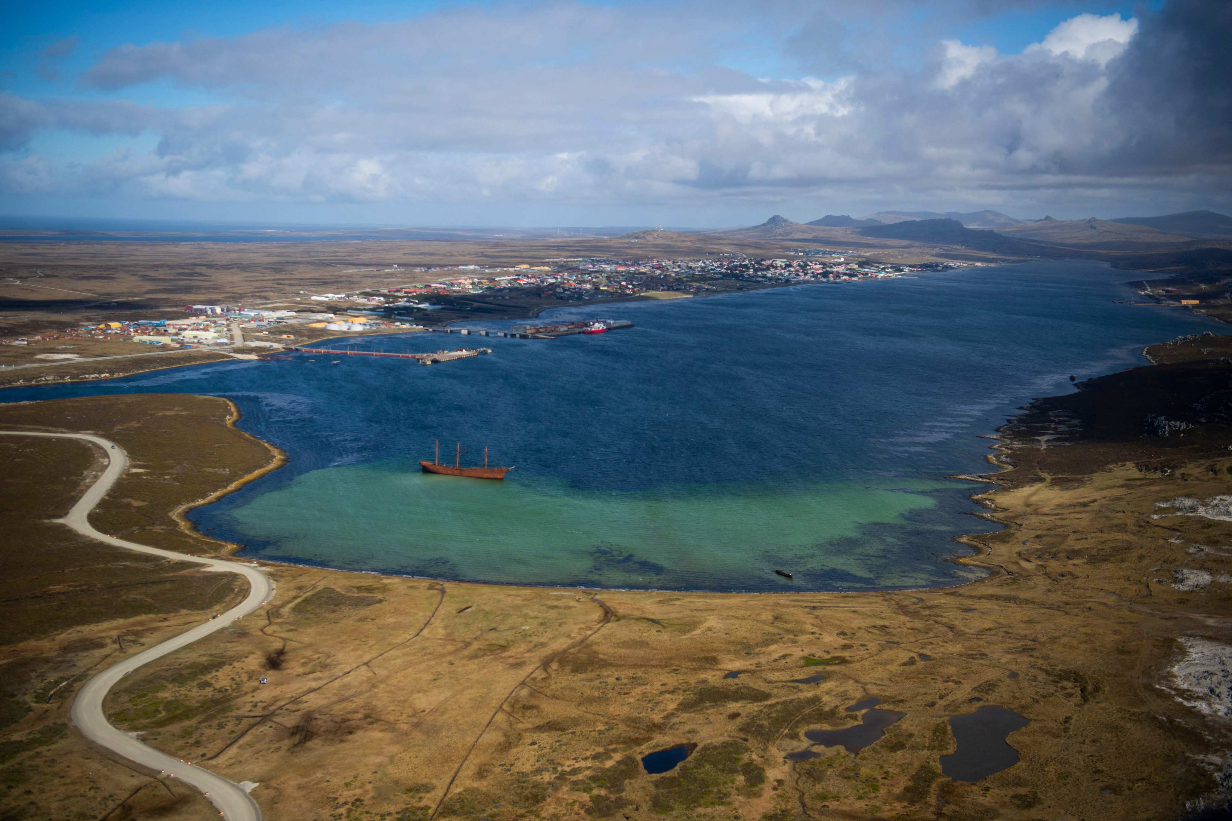 Stanley, Falkland Islands. Argentina’s Javier Milei is reviving his country’s bitter clash with the UK over the islands, targeting a new oil project. Photo: AFP