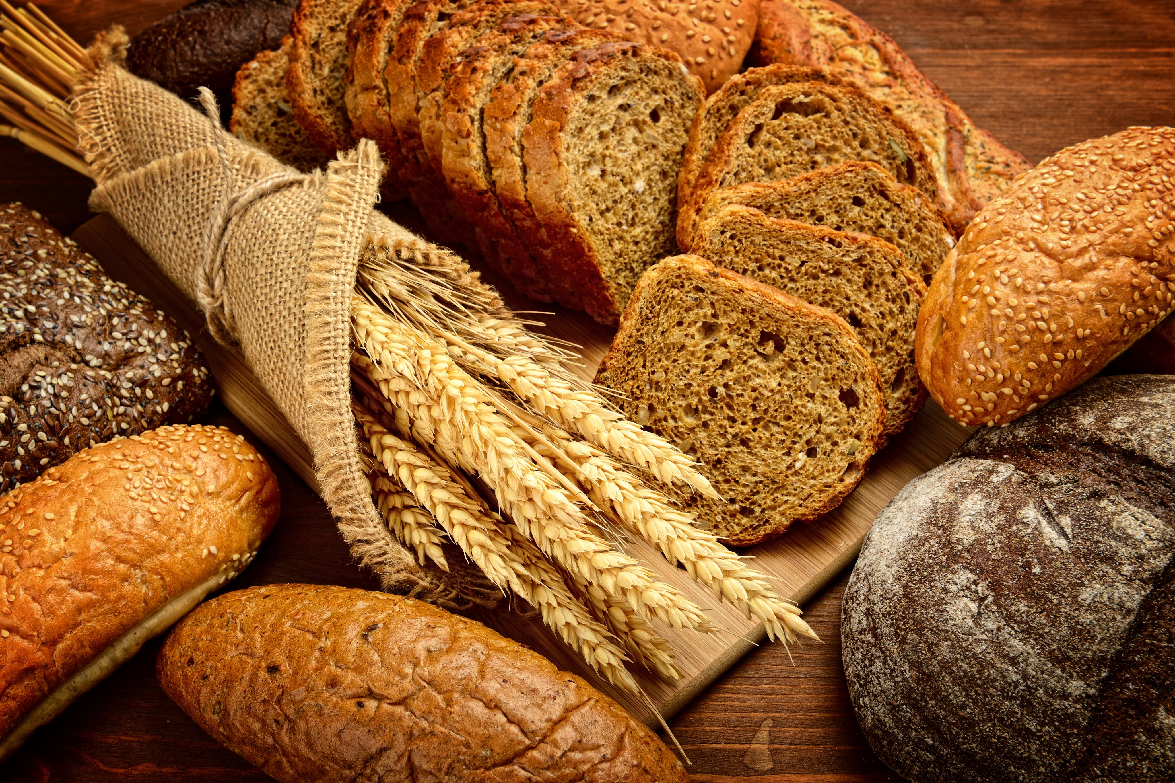 Real whole wheat bread – made with 100 per cent whole wheat flour – is lighter in colour, coarser, firmer and less sweet than its “fake” counterparts. Photo: Shutterstock