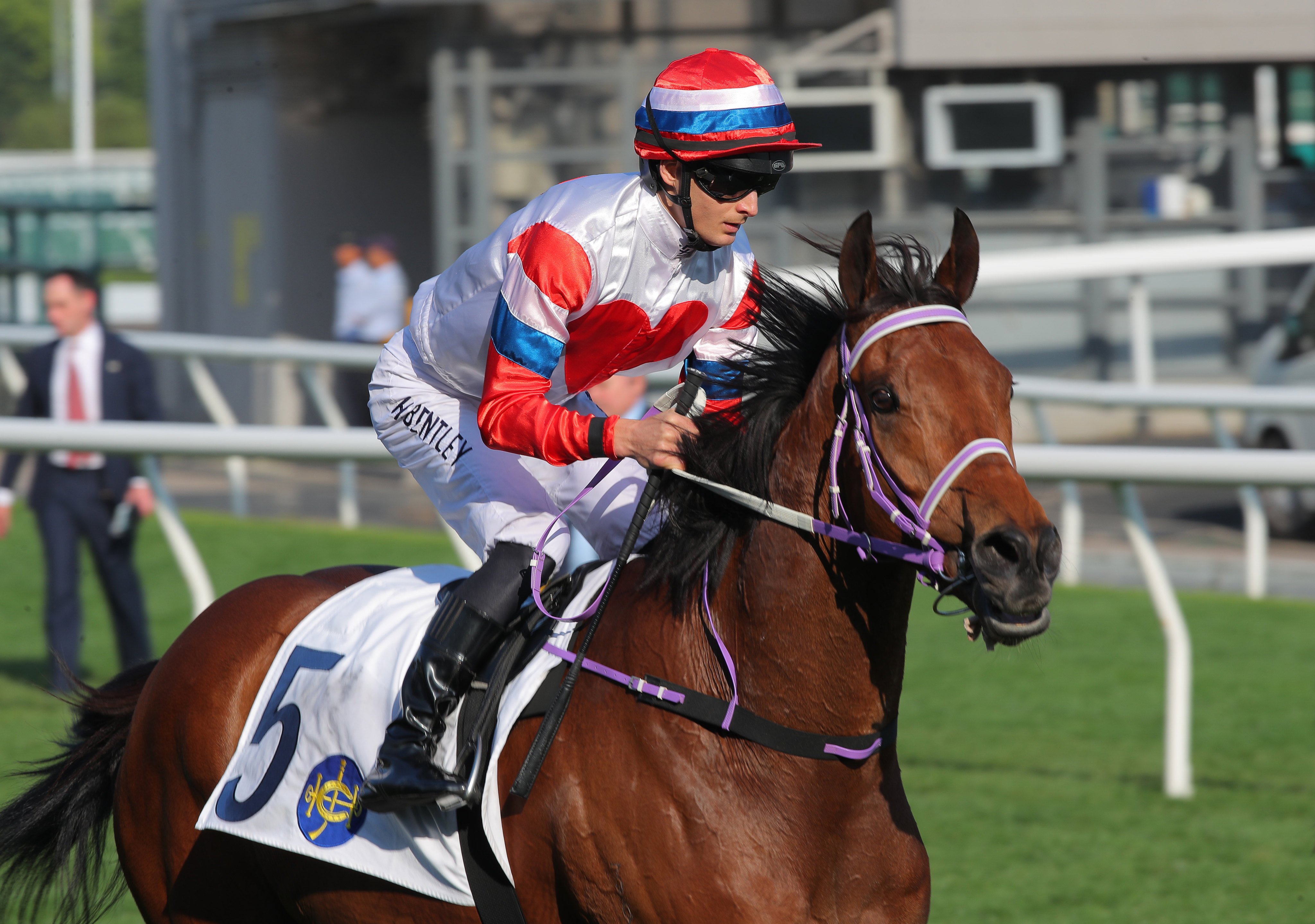 Devas Twelve and Harry Bentley score at Sha Tin. Photos: Kenneth Chan
