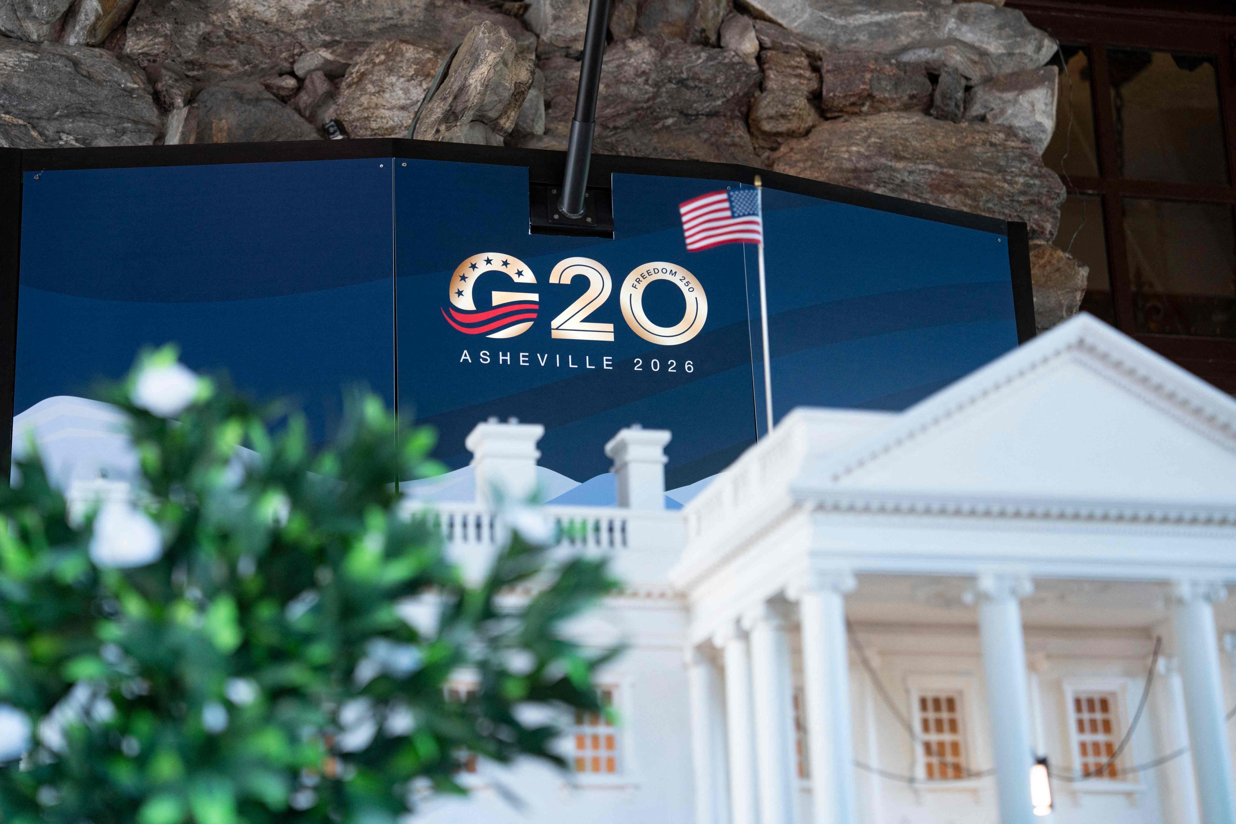 A miniature model of the White House is seen at the Omni Grove Park Hotel during the Group of 20 Finance Ministers and Central Bank Governors meeting in Asheville, North Carolina, on August 31. Finance leaders from the G20 major economies opened talks at the US-hosted gathering, with the Trump administration seeking to escalate economic pressure on Iran amid a renewed exchange of fire with Tehran. Photo: AFP
