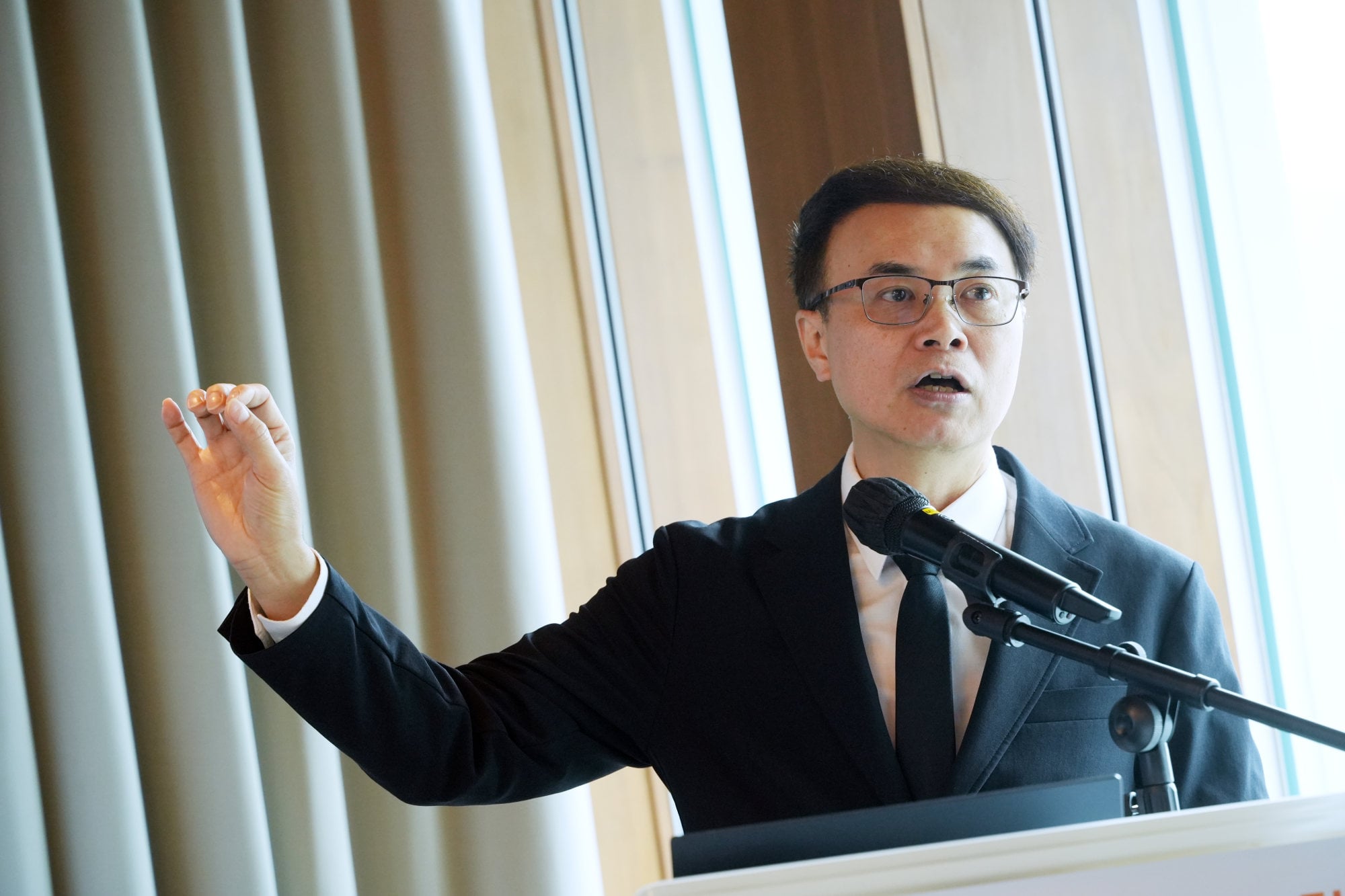HKU’s Professor lan Wong says Hong Kong will benefit from mainland data being made available. Photo: Sun Yeung HKU’s Professor lan Wong says Hong Kong will benefit from mainland data being made available. Photo: Sun Yeung