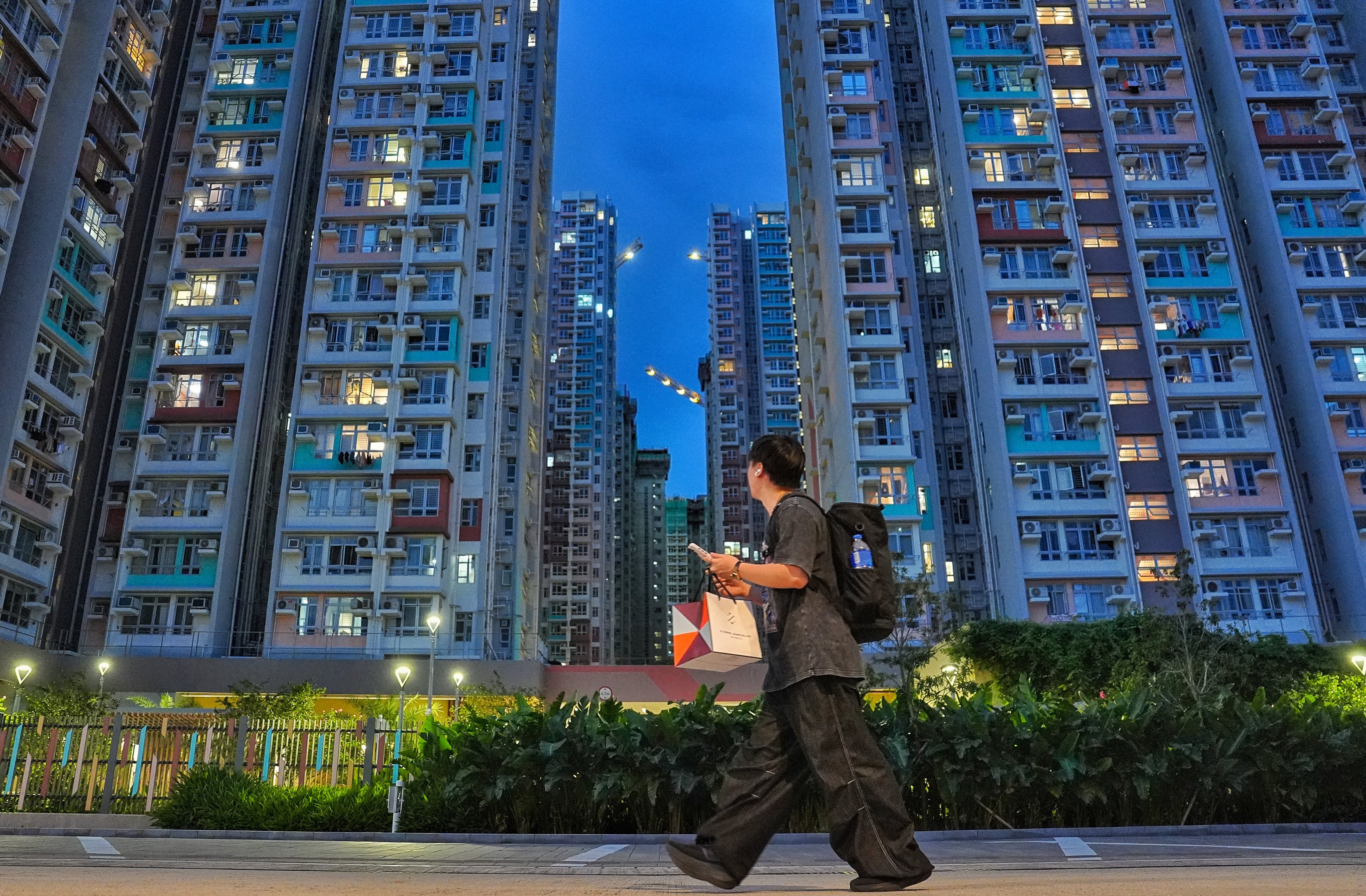 A HOS housing estate in Kai Tak. Hong Kong is expected to boost subsidised home ownership among young couples by lowering the minimum down payment for families with newborns. Photo: Elson Li