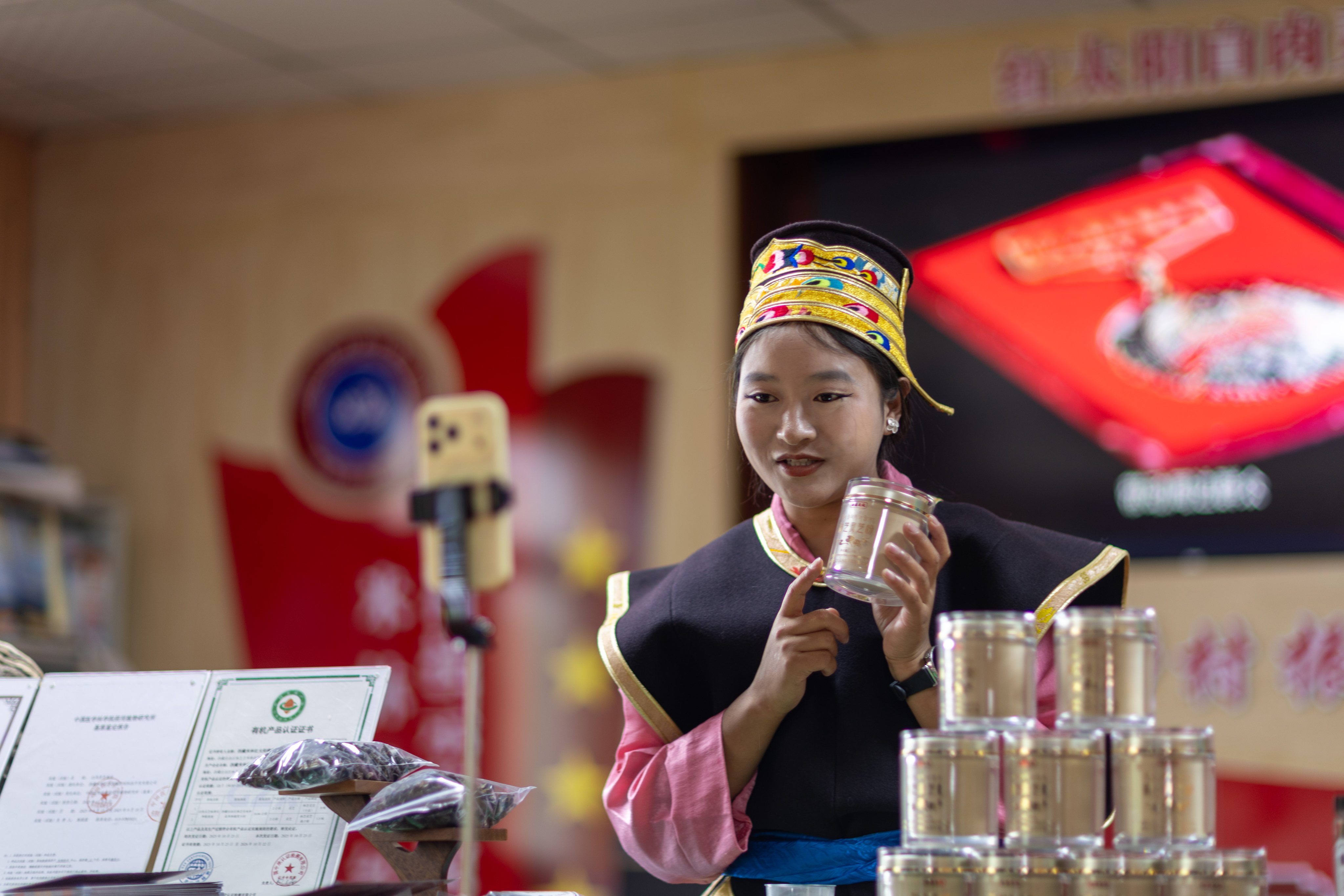 A university graduate promotes products via livestreaming in Milin, in western China’s Tibet autonomous region, on September 14. Photo: Xinhua