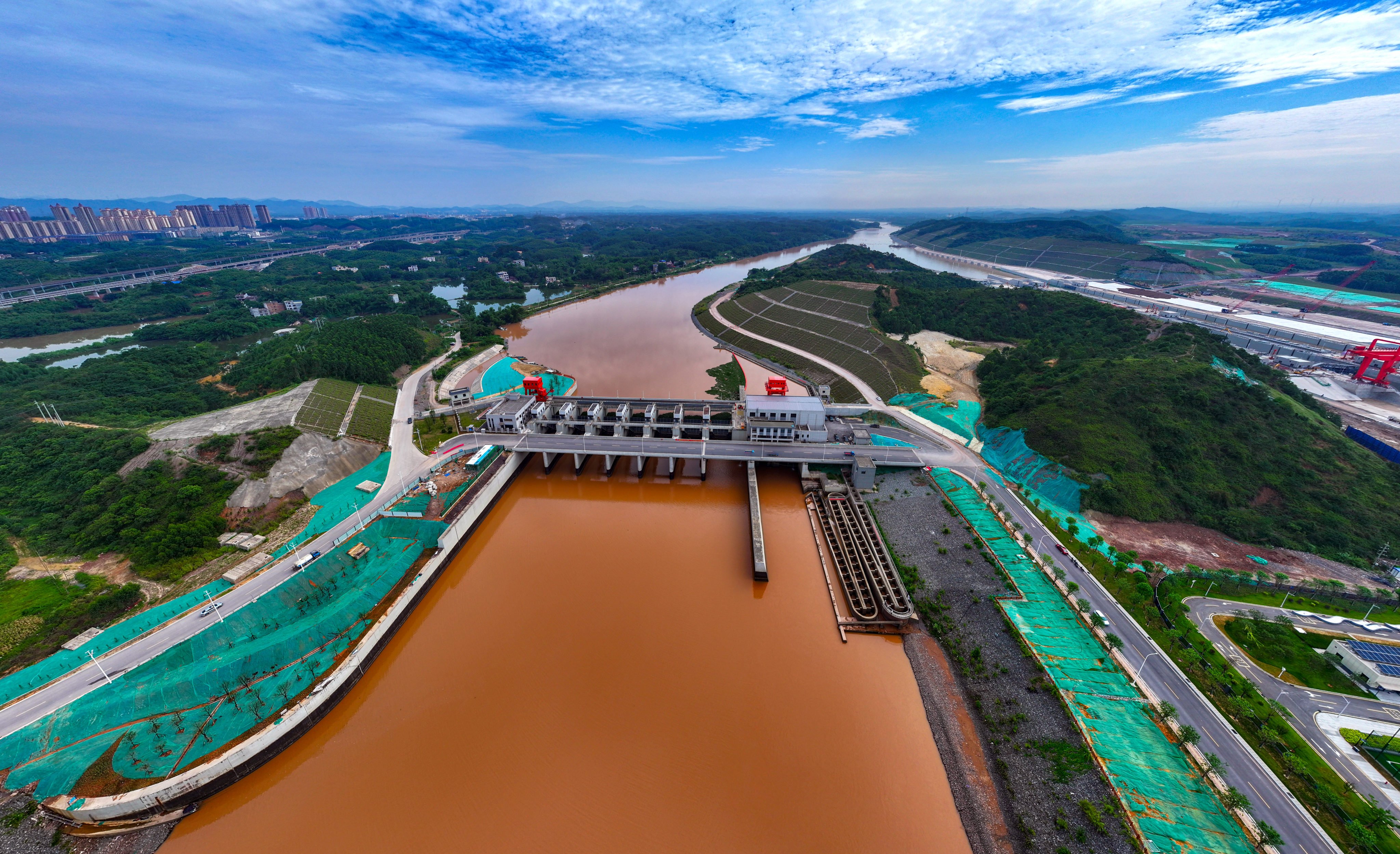 An aerial drone photo taken on June 11 shows the Pinglu Canal in Qinzhou, south China’s Guangxi Zhuang autonomous region. Photo: Xinhua