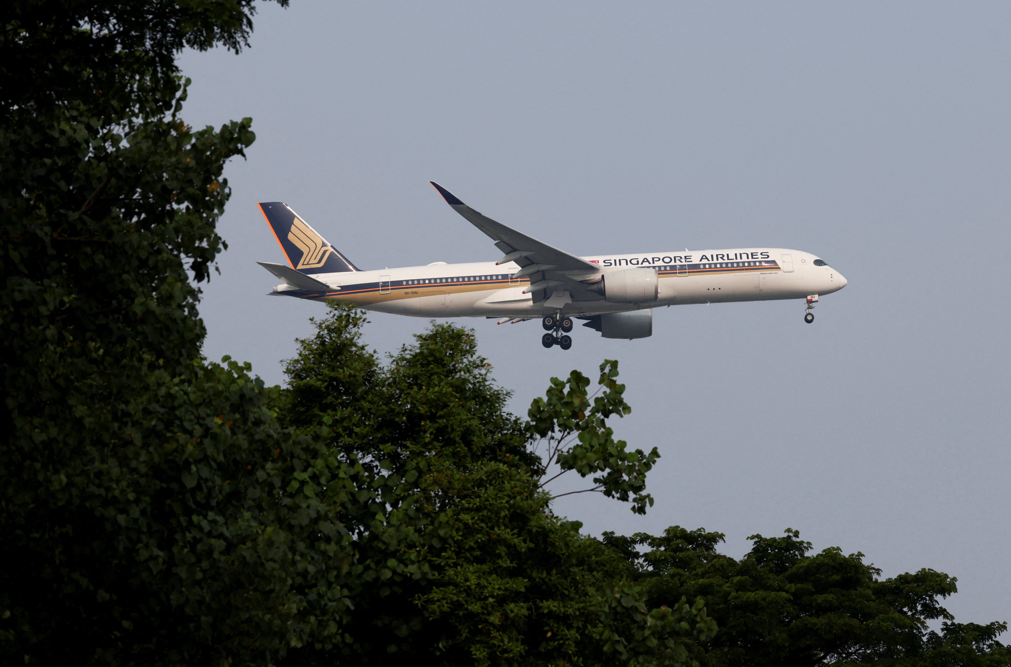 A Singapore Airlines plane prepares to land at Changi Airport in Singapore on September 9. Photo: Reuters