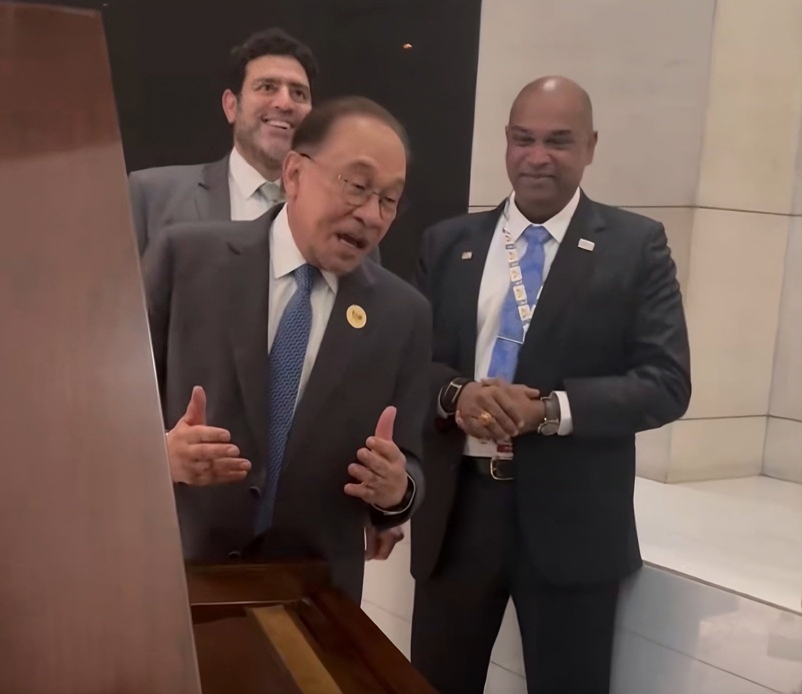 A still from a social media video of Anwar Ibrahim singing a Bollywood classic while at the Brics summit in New Delhi, India. Photo: X/AnwarIbrahim