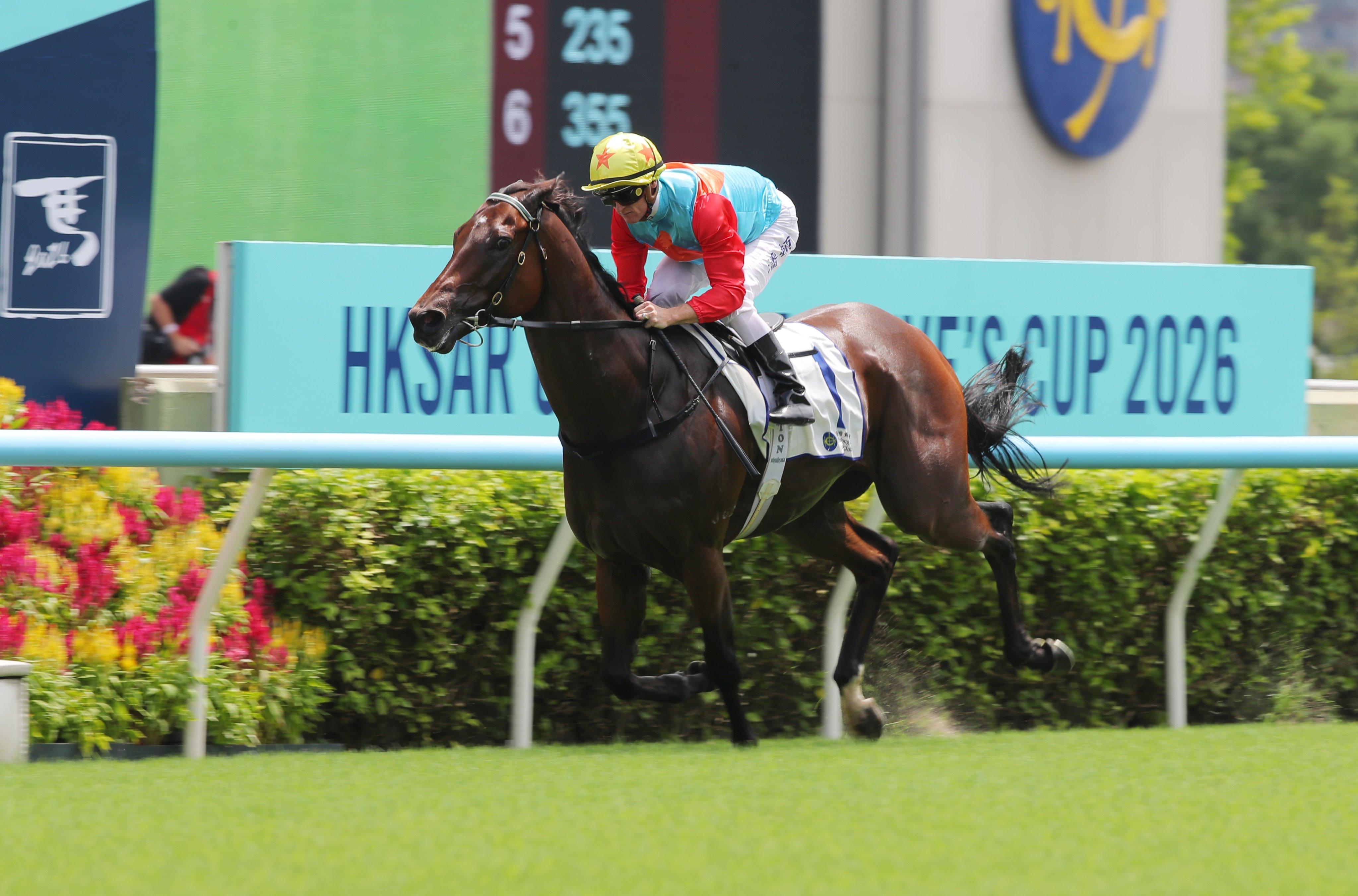 Ka Ying Rising scores a stunning victory in the Group Three HKSAR Chief Executive’s Cup at Sha Tin. Photos: Kenneth Chan