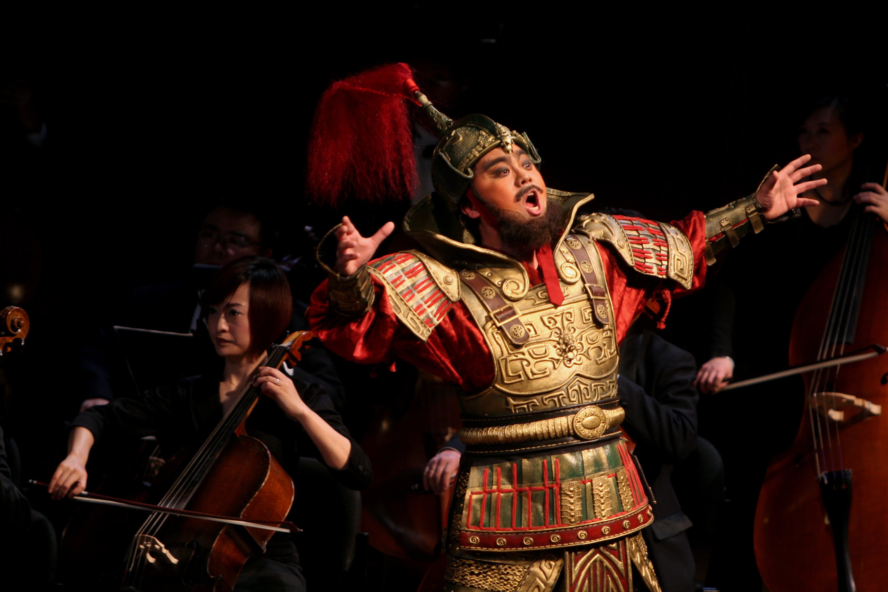 Chinese actress Sun Li plays Xiang Yu during a stage production of Farewell My Concubine in New York in 2008. Xiang Yu is known for his demolition of the Qin dynasty capital in 206BC, during which his forces destroyed libraries and the thousands of books within them. Photo: Getty Images
