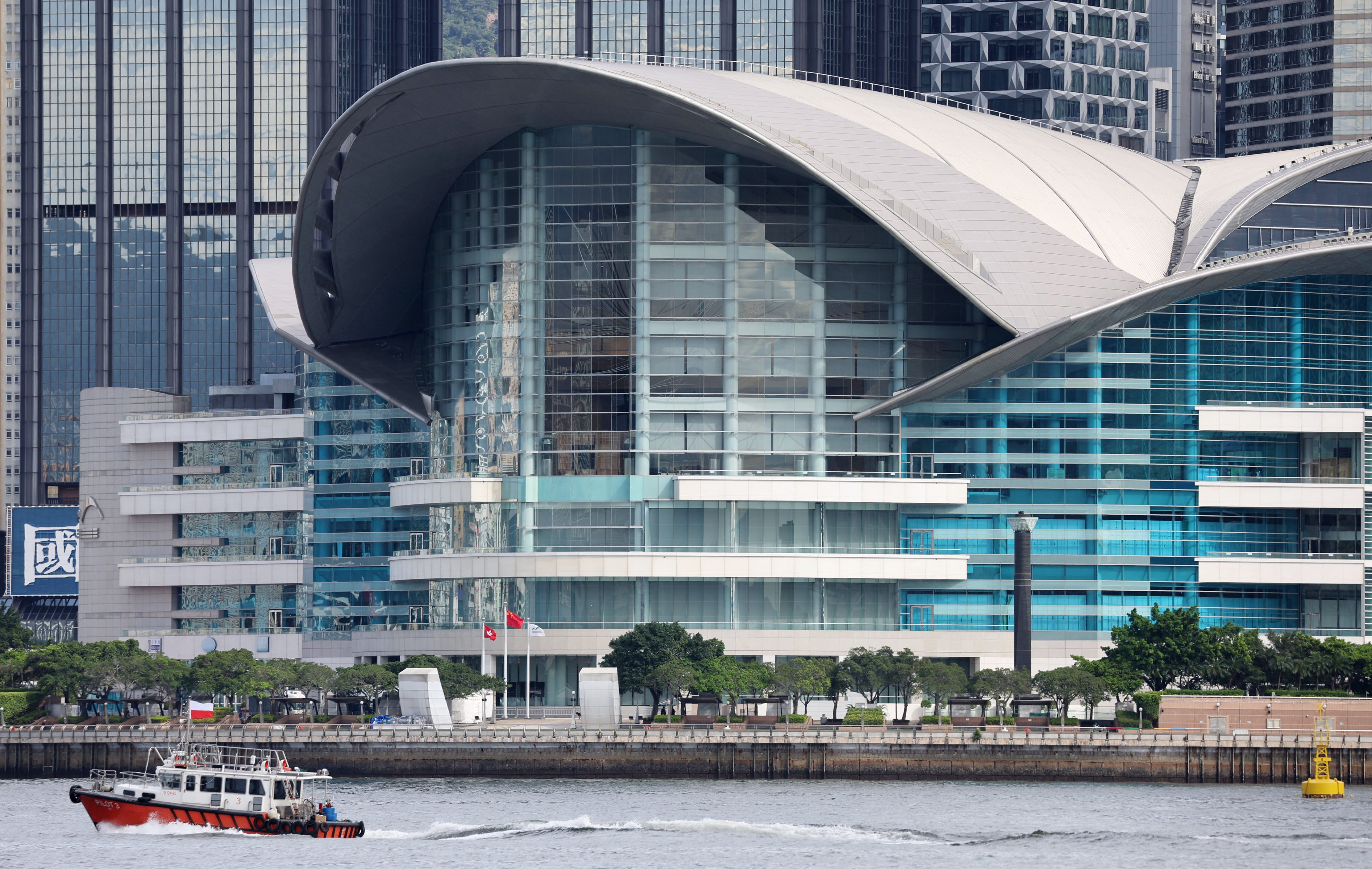 Authorities say it will guard against terror and cyberattacks while ensuring the Apec meeting at the Hong Kong Convention and Exhibition Centre runs safely and smoothly. Photo: Edmond So