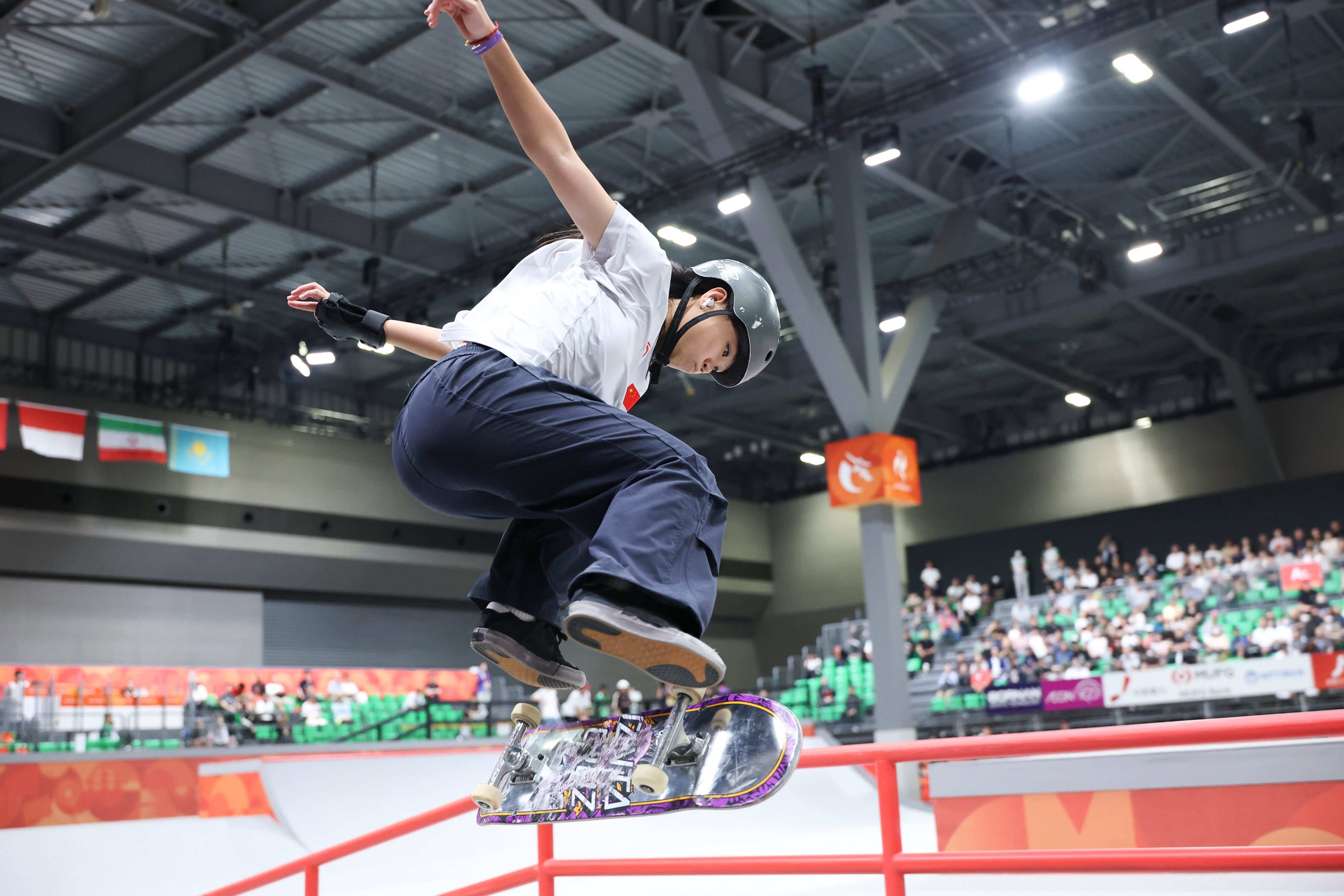 Zhu Yuanling’s win in the women’s street skateboarding final marked her first gold medal in international competition. Photo: Xinhua