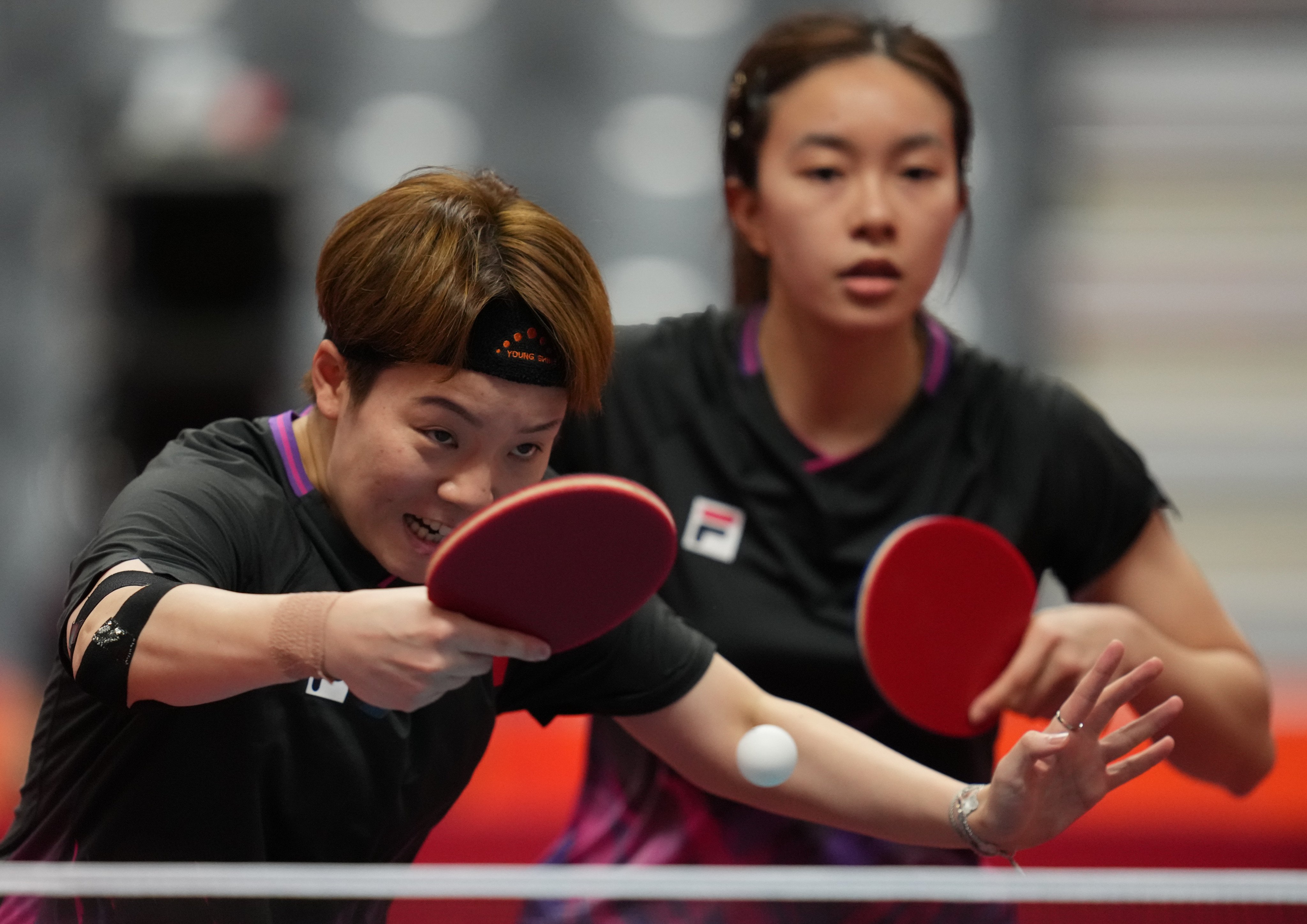Hong Kong table tennis pair Doo Hoi-kem (left) and Pedry Ng lost their women’s doubles semi-final. Photo: Robert Ng
