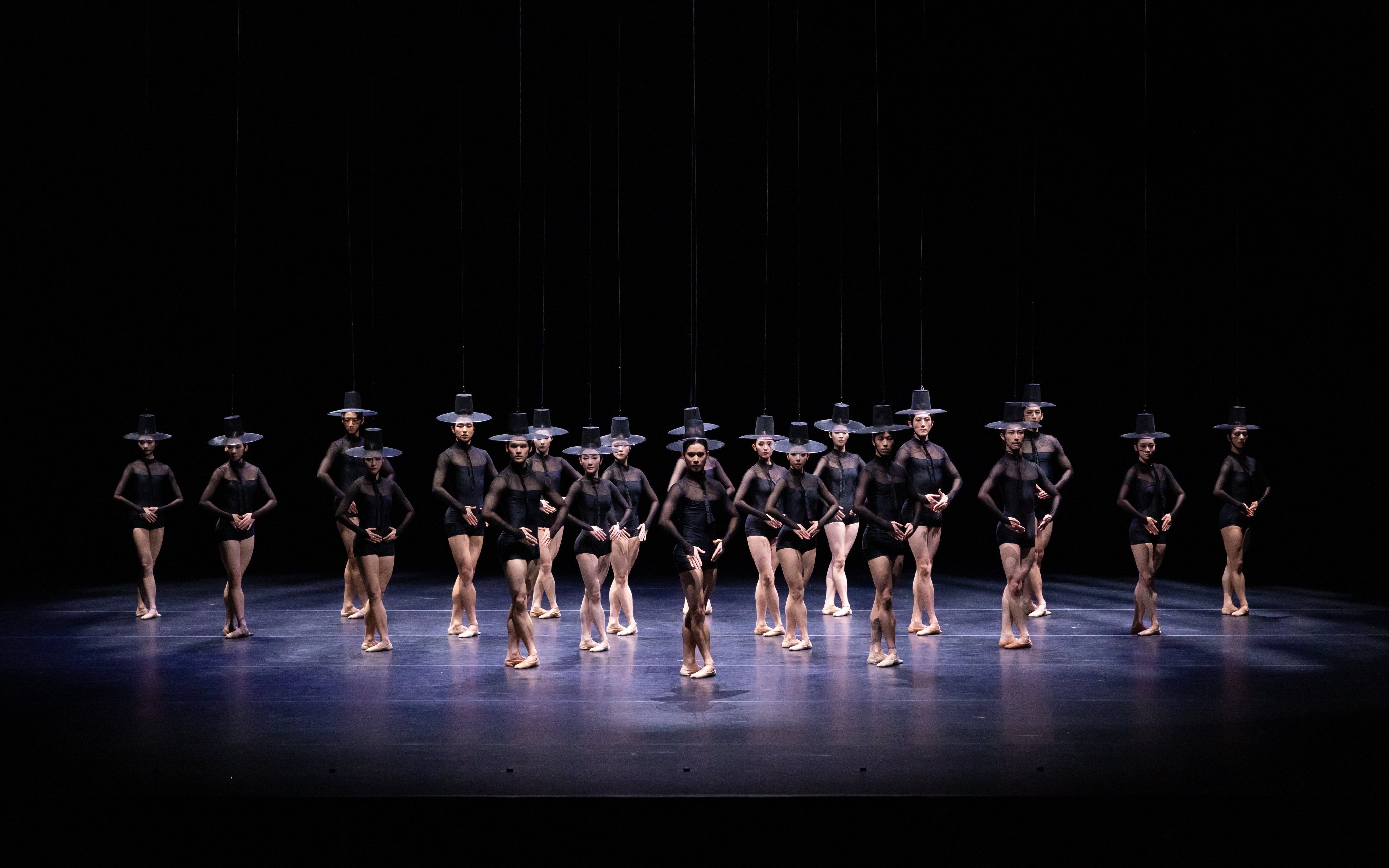 Scene 9, the grand finale in the ballet Gat by South Korea's Yunbyul Ballet Company. The quirky ballet features nine scenes inspired by different types of classic Korean headgear. Photo: Lee Wai Leung